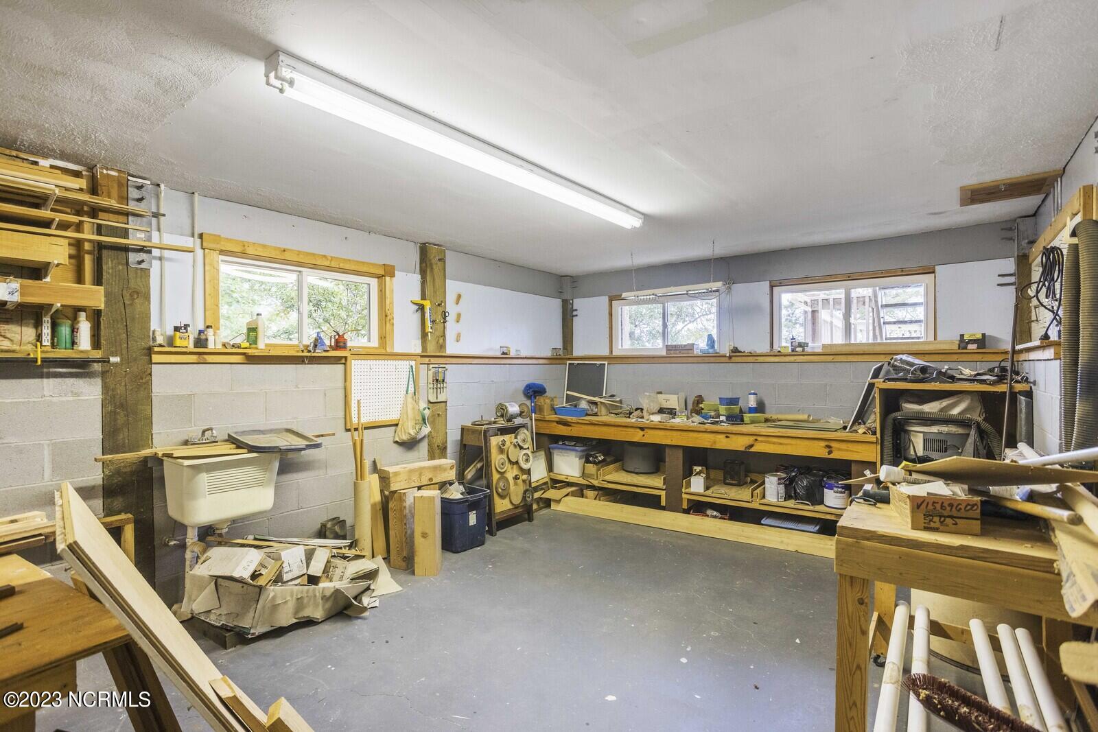 2129 Lands End Way SW