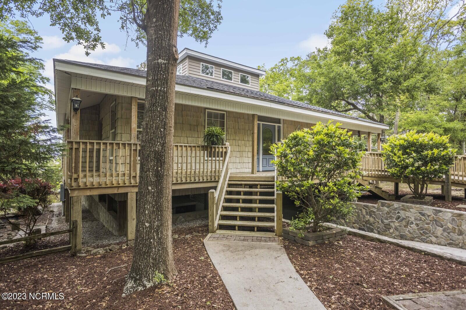 2129 Lands End Way SW