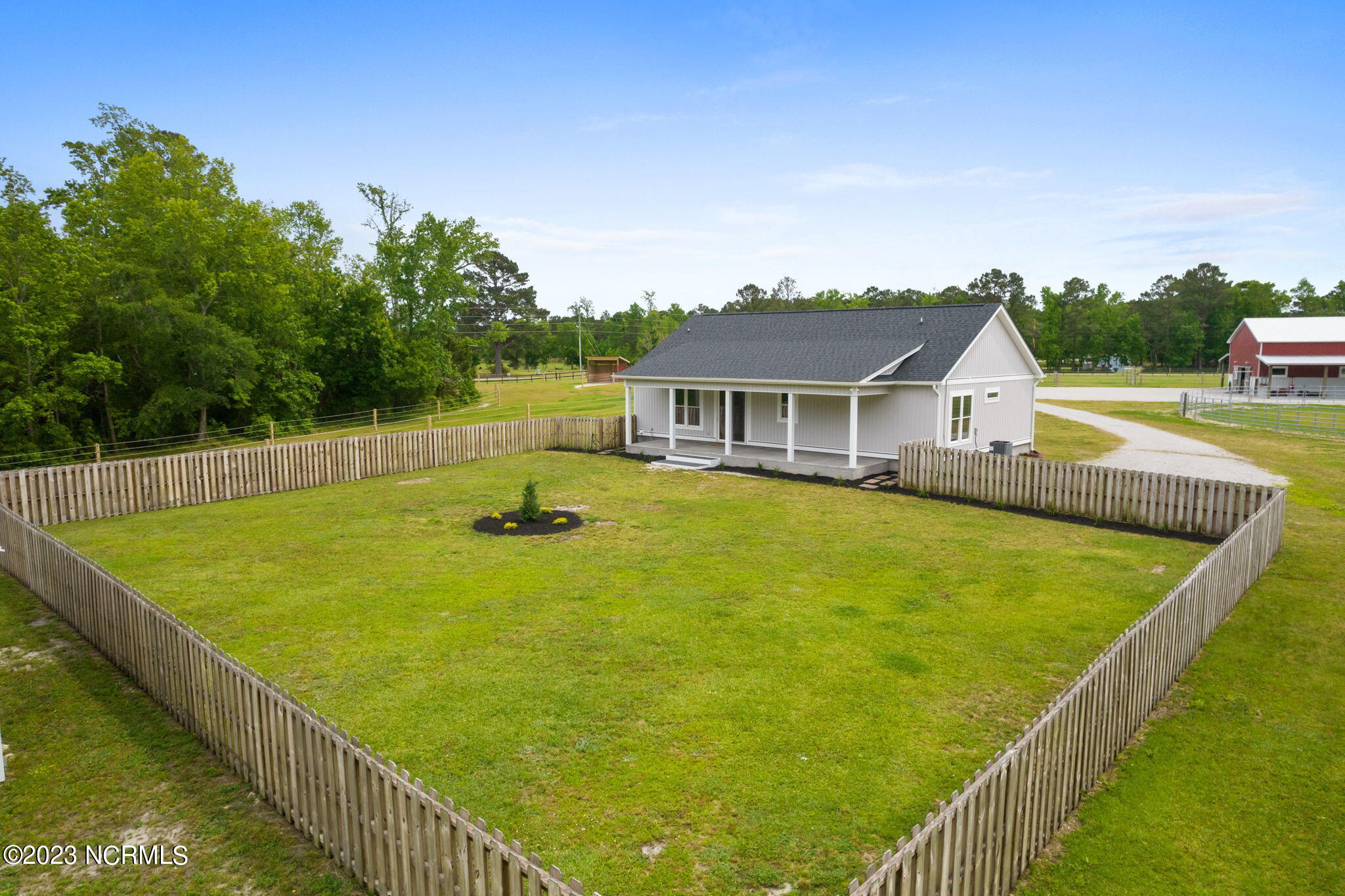 2000 Old Lennon Road SE