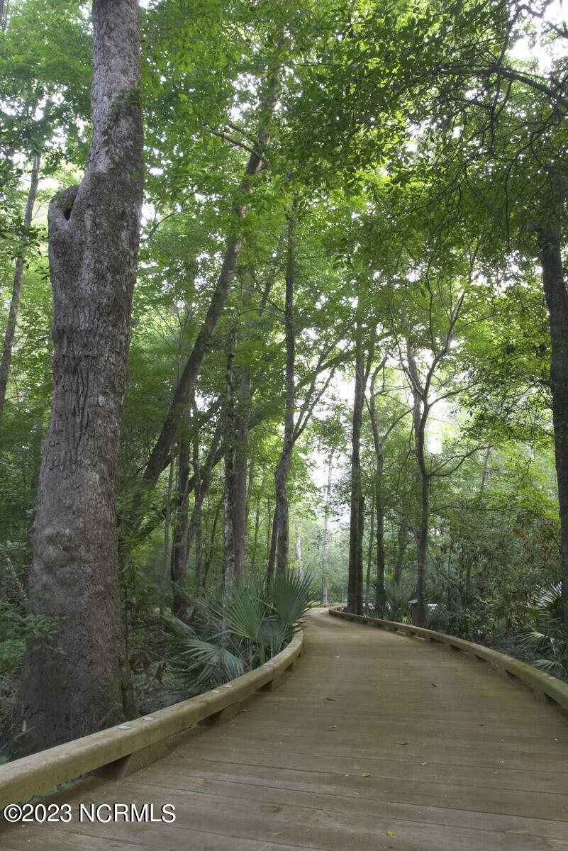 285 4 Sedgefield Place SW