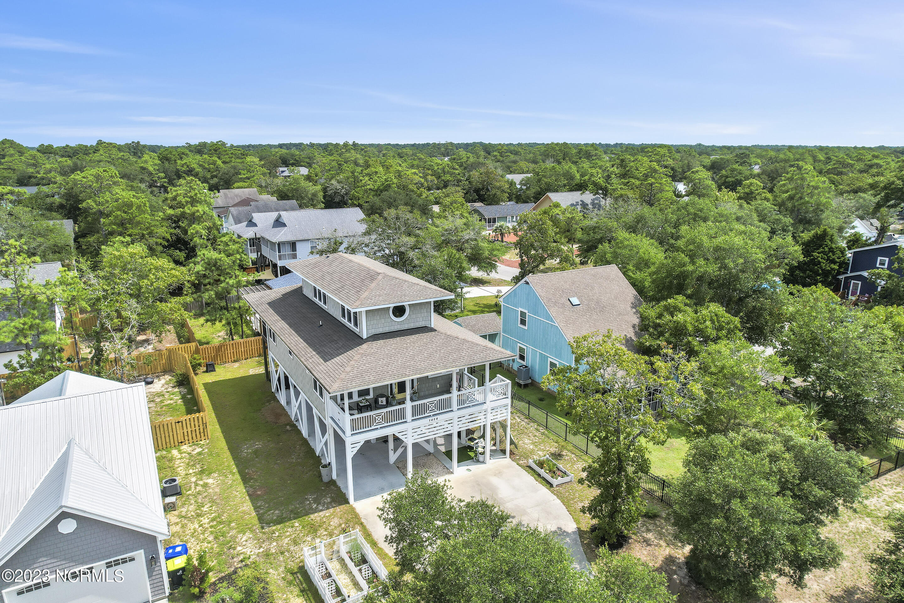 1404 W Oak Island Drive