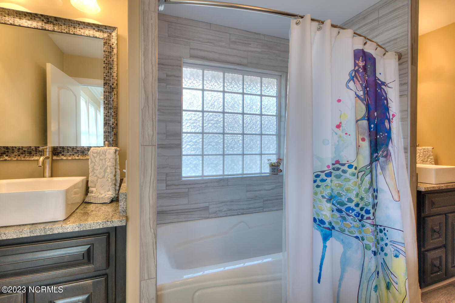 1404 W Oak Island Drive