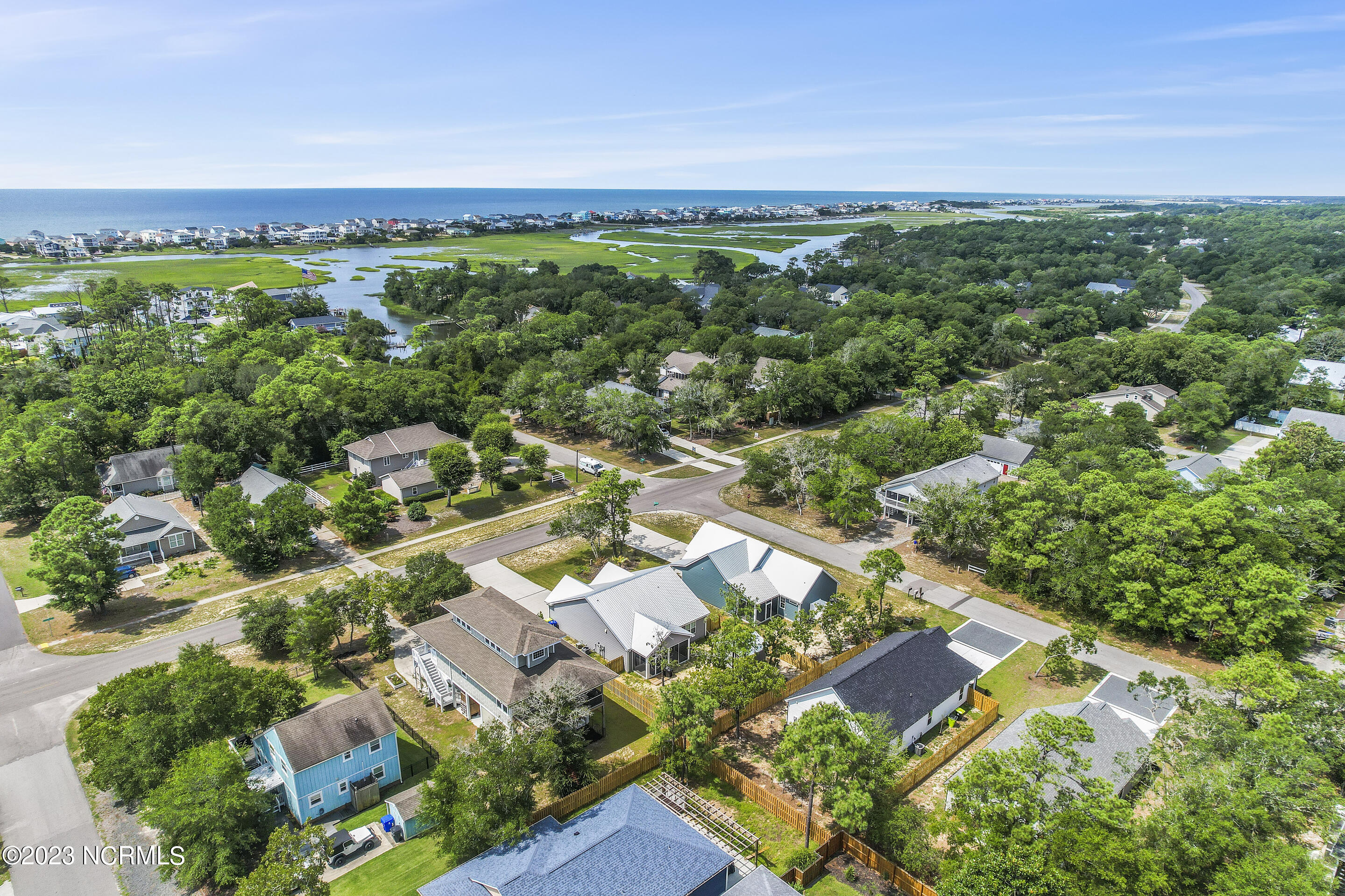 1404 W Oak Island Drive