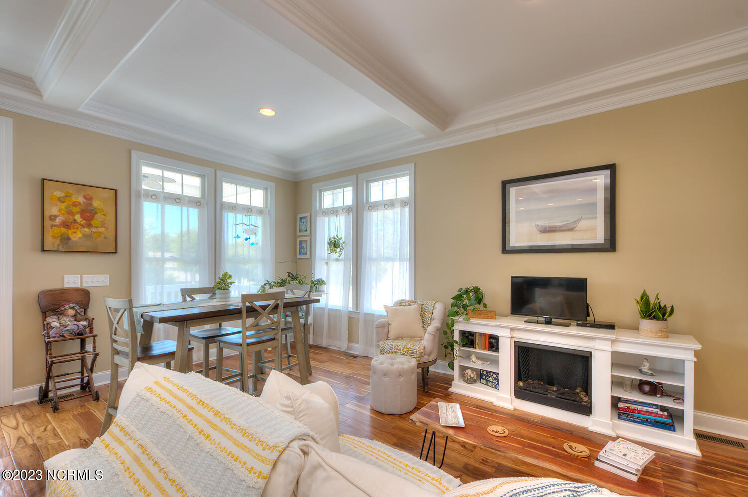 1404 W Oak Island Drive