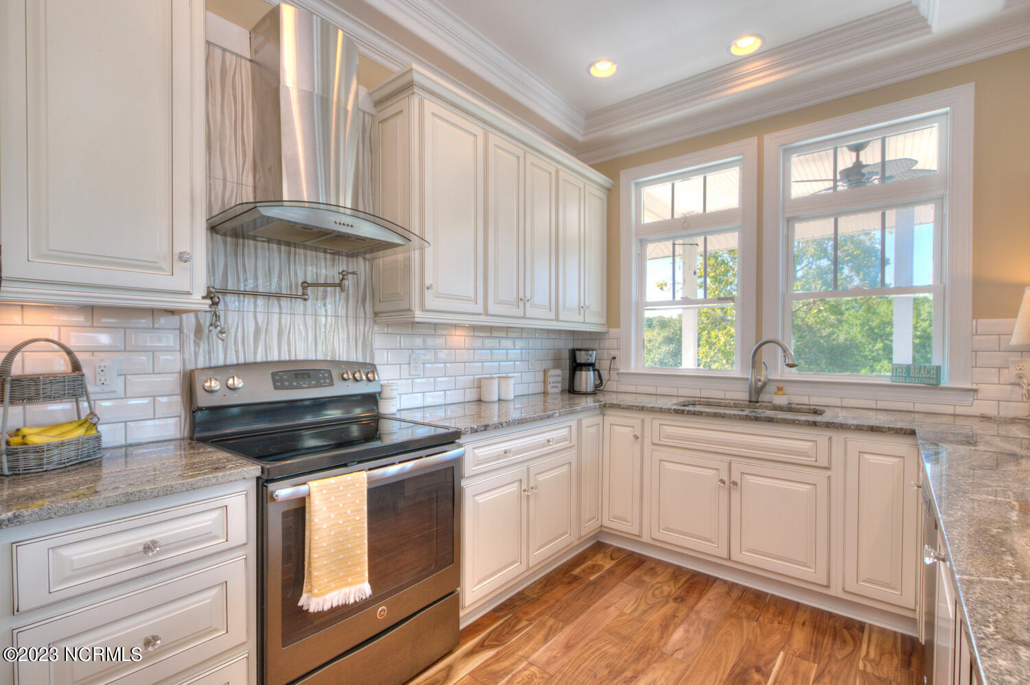 1404 W Oak Island Drive