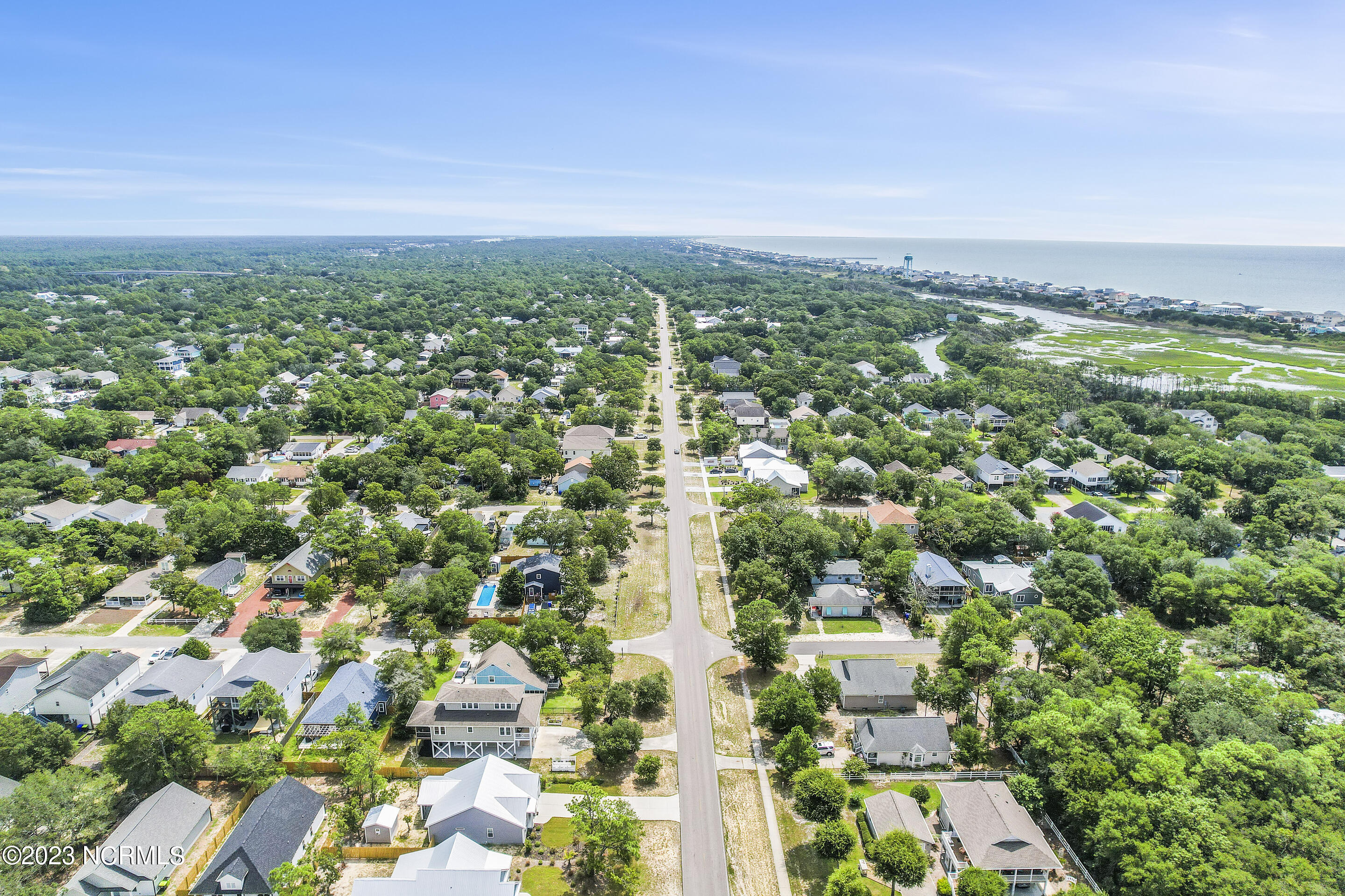 1404 W Oak Island Drive