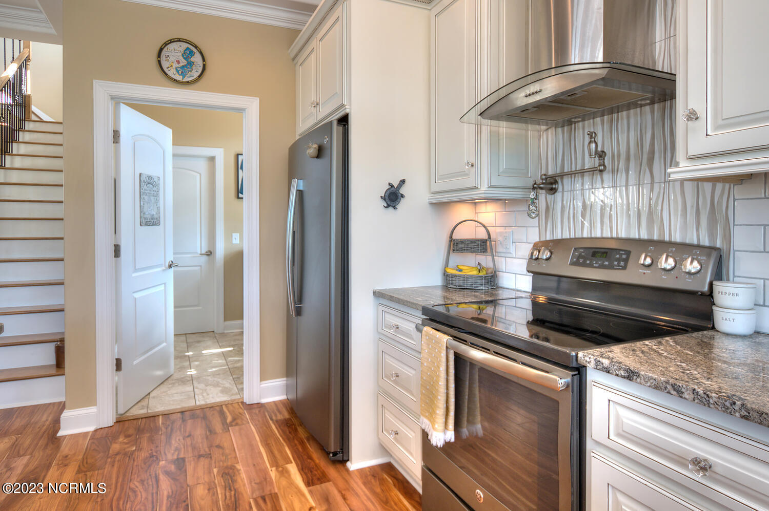 1404 W Oak Island Drive