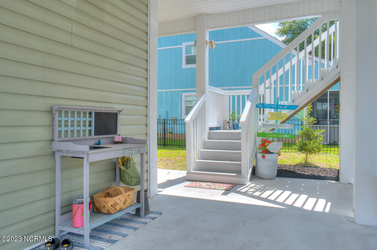 1404 W Oak Island Drive