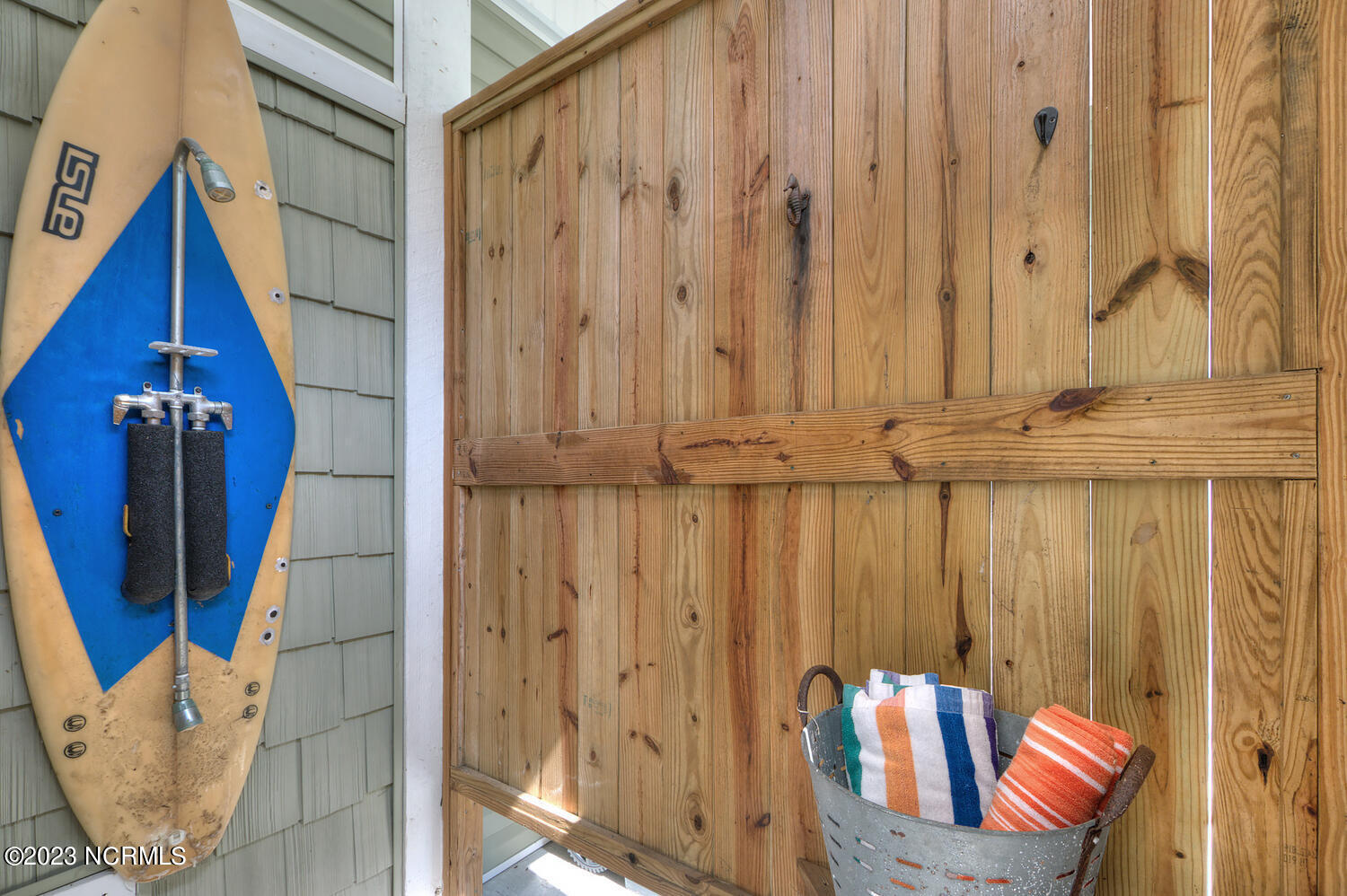 1404 W Oak Island Drive