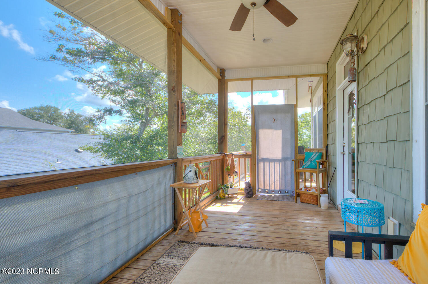 1404 W Oak Island Drive