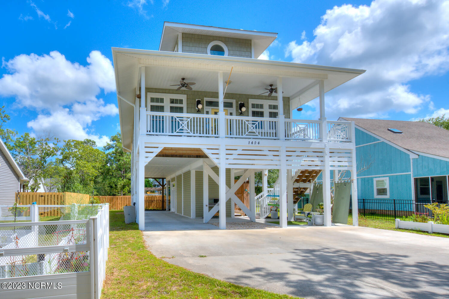 1404 W Oak Island Drive