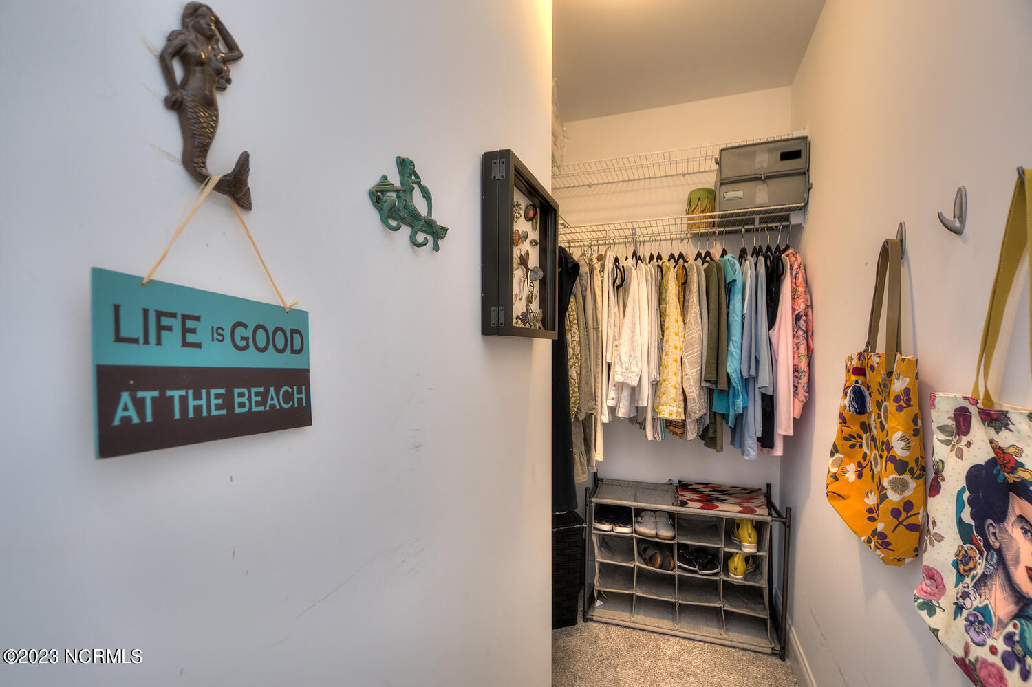 1404 W Oak Island Drive