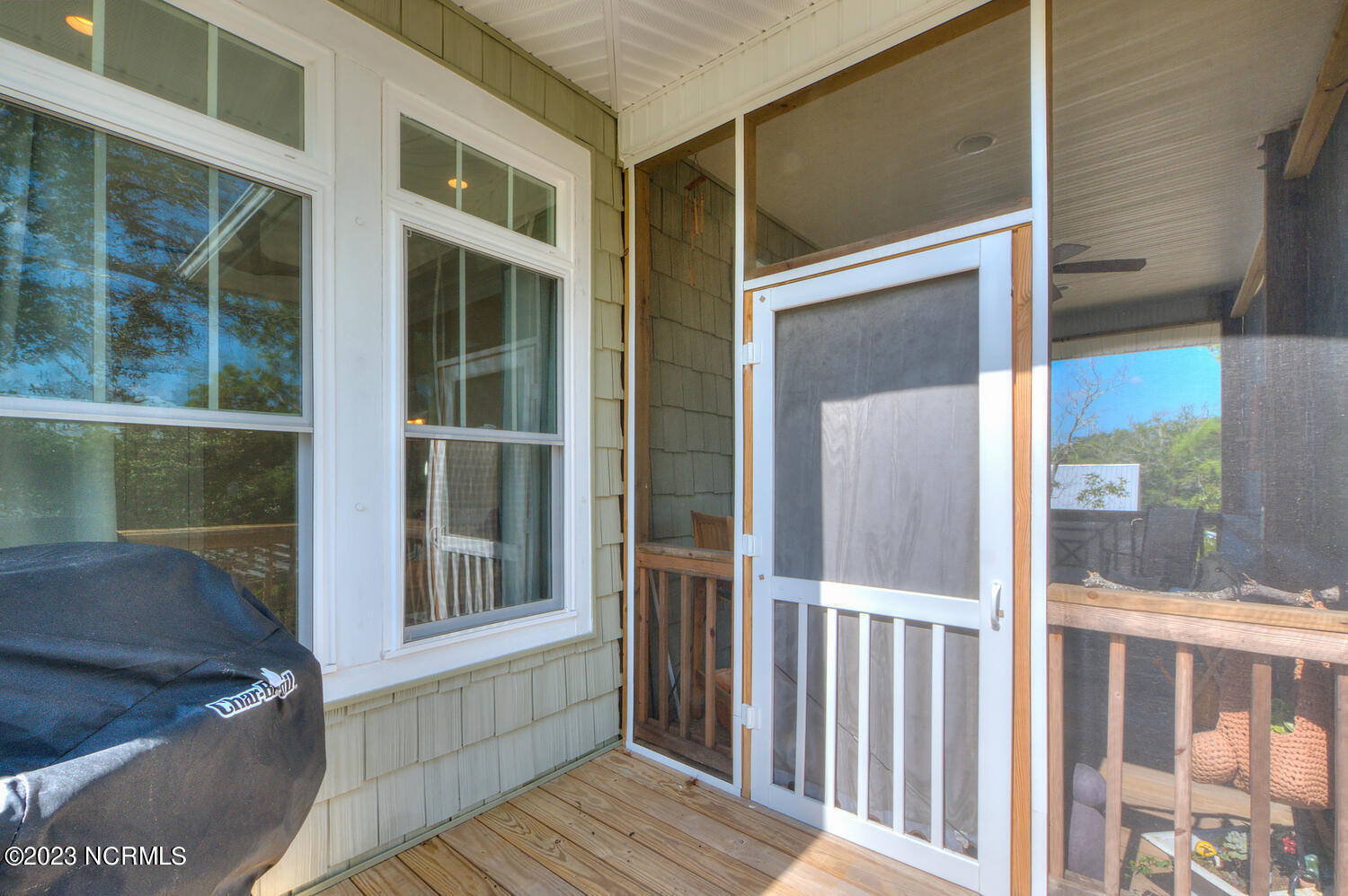 1404 W Oak Island Drive