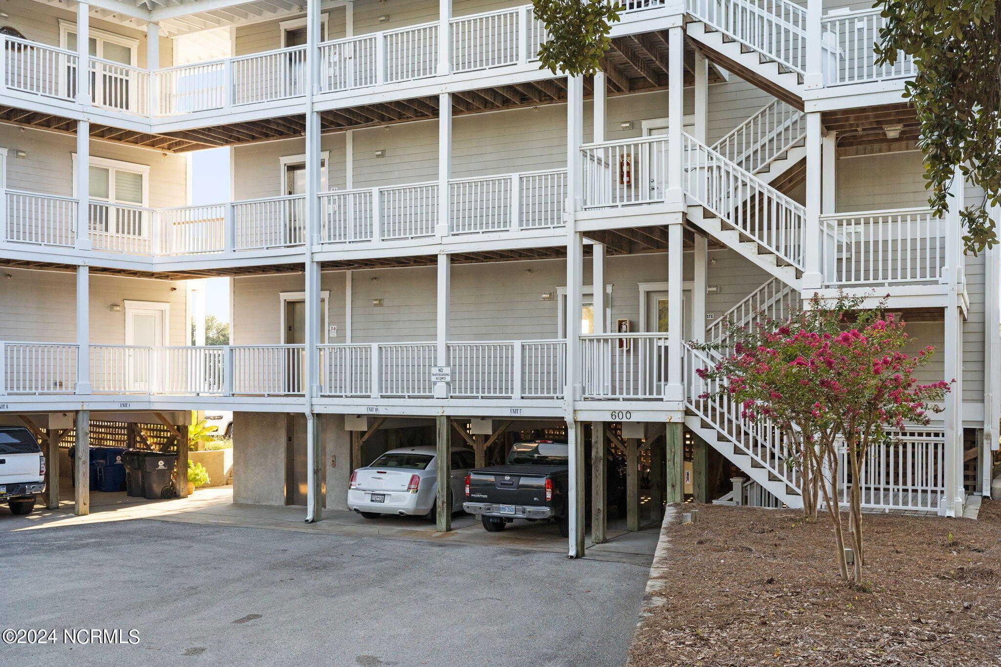 600 W Brunswick Street, 1 & 2