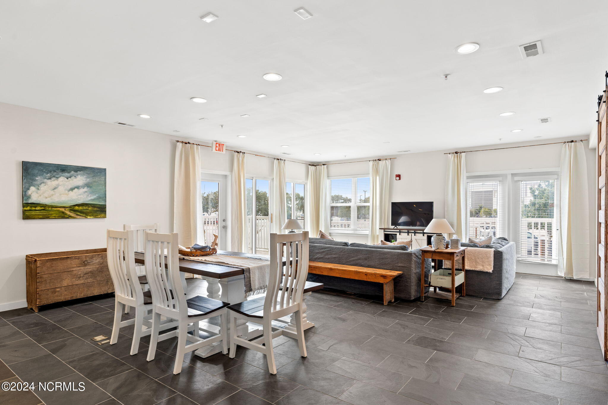 600 W Brunswick Street, 1 & 2