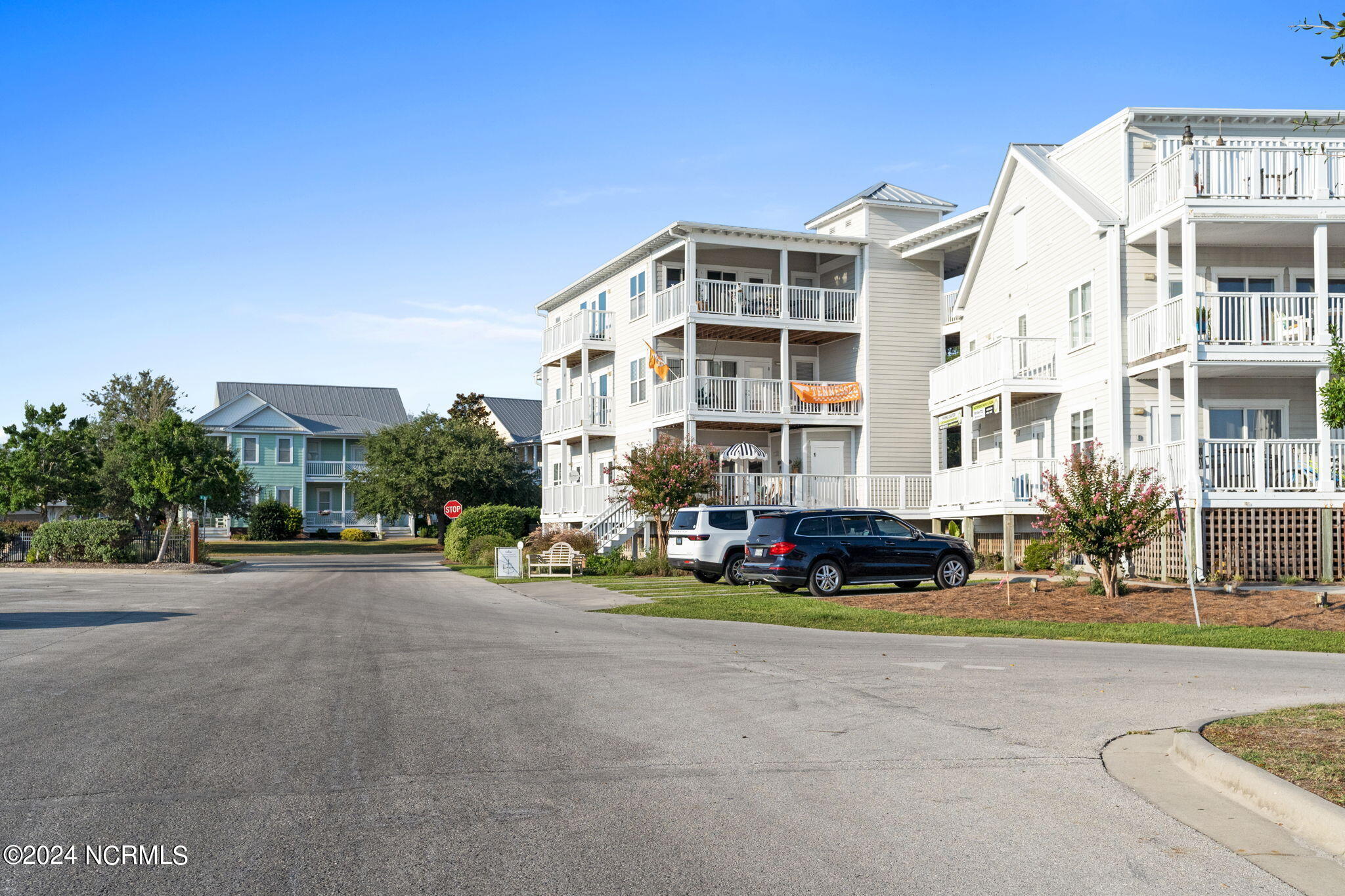 600 W Brunswick Street, 1 & 2