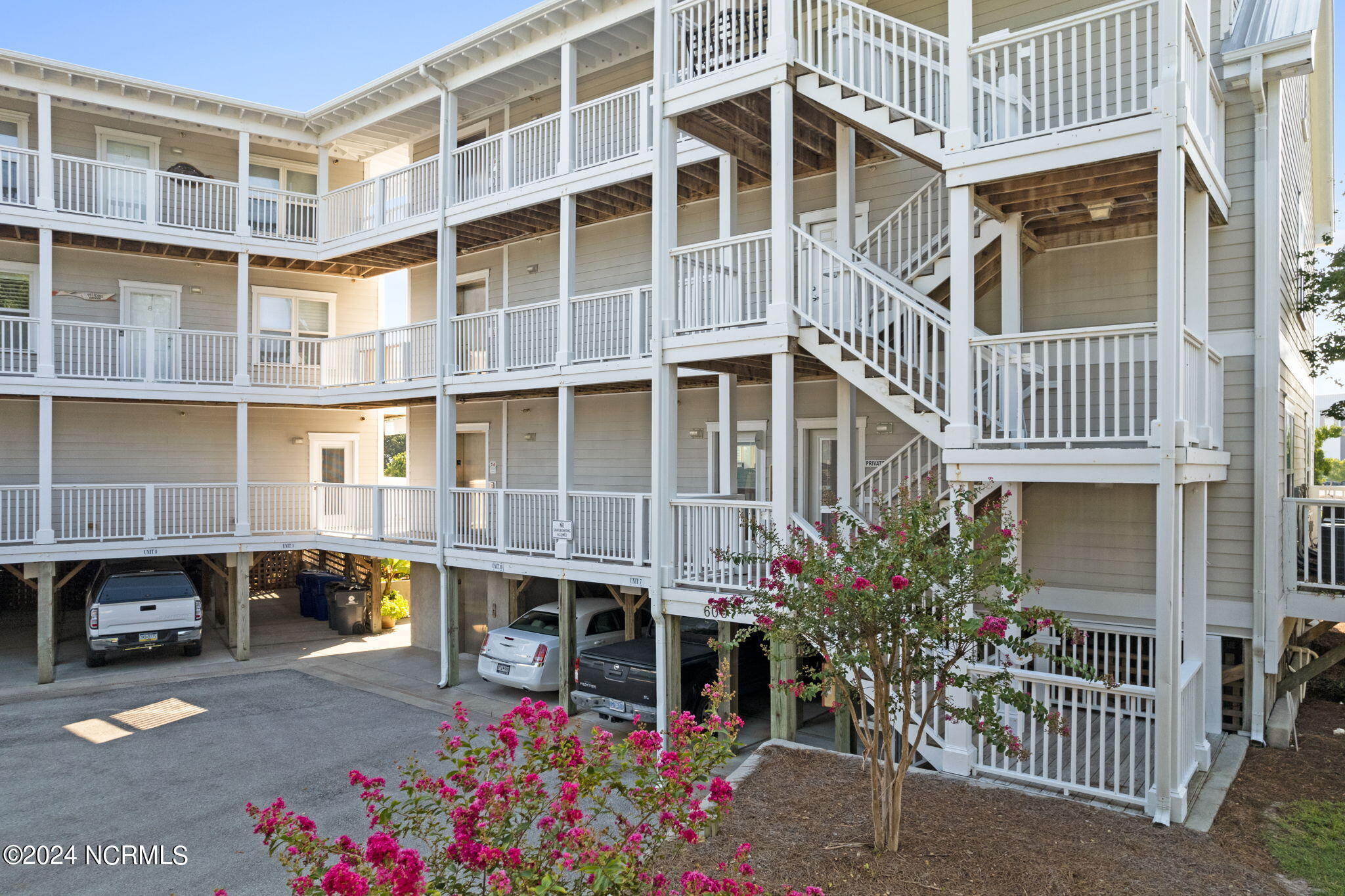 600 W Brunswick Street, 1 & 2