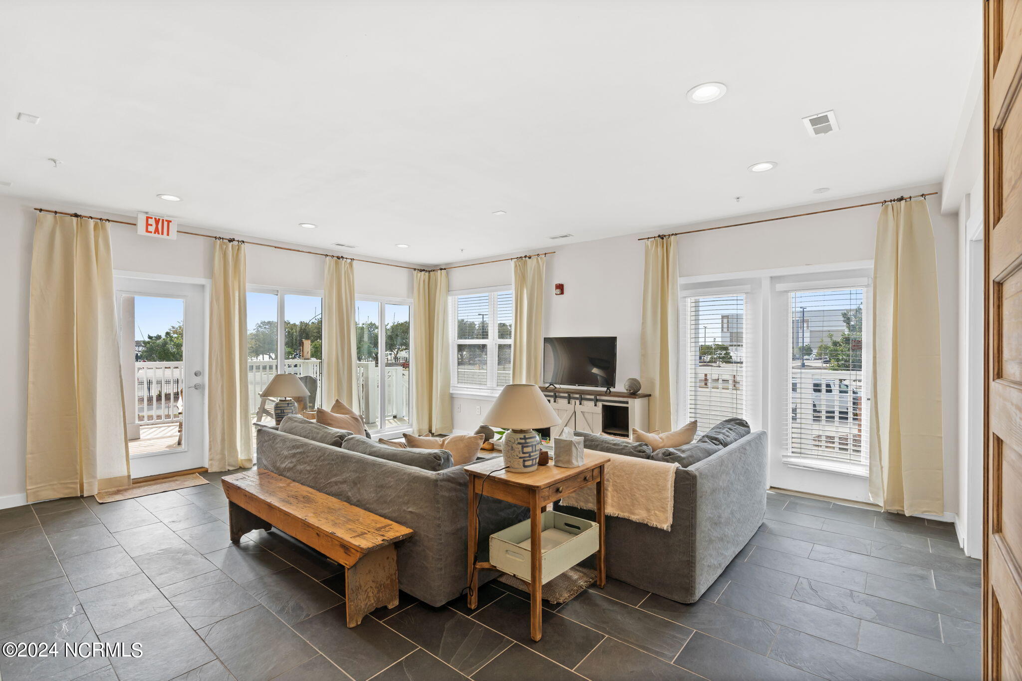 600 W Brunswick Street, 1 & 2