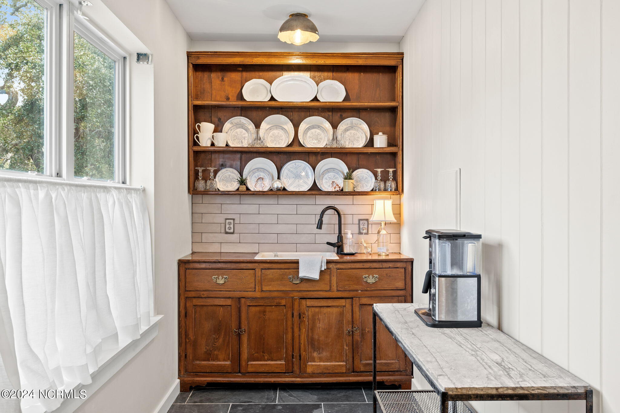 600 W Brunswick Street, 1 & 2