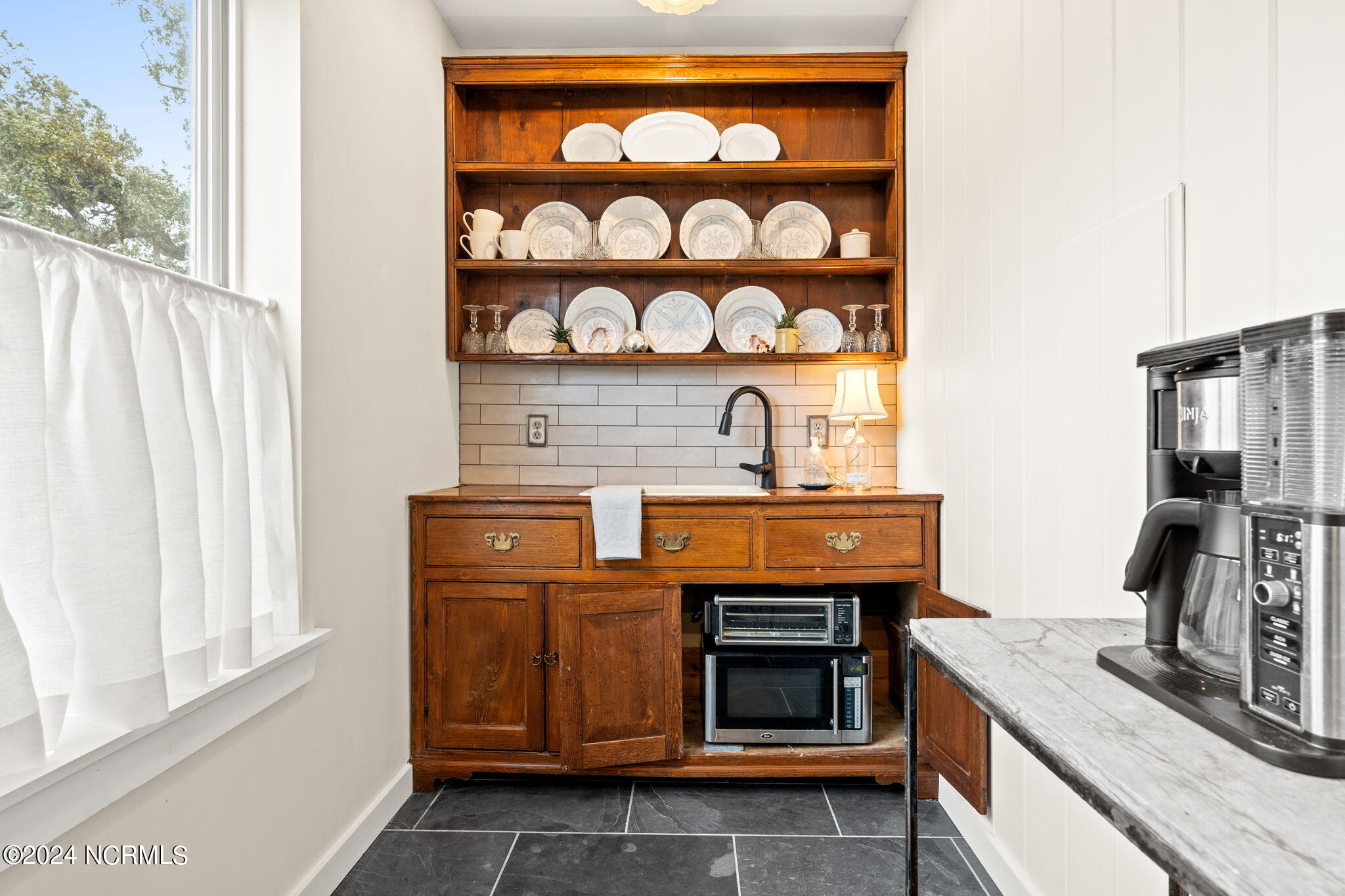 600 W Brunswick Street, 1 & 2