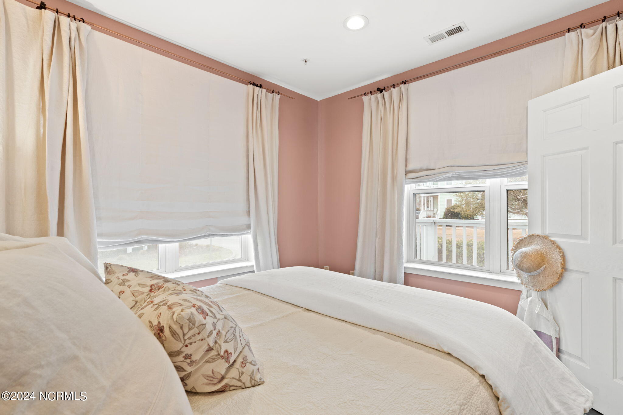 600 W Brunswick Street, 1 & 2