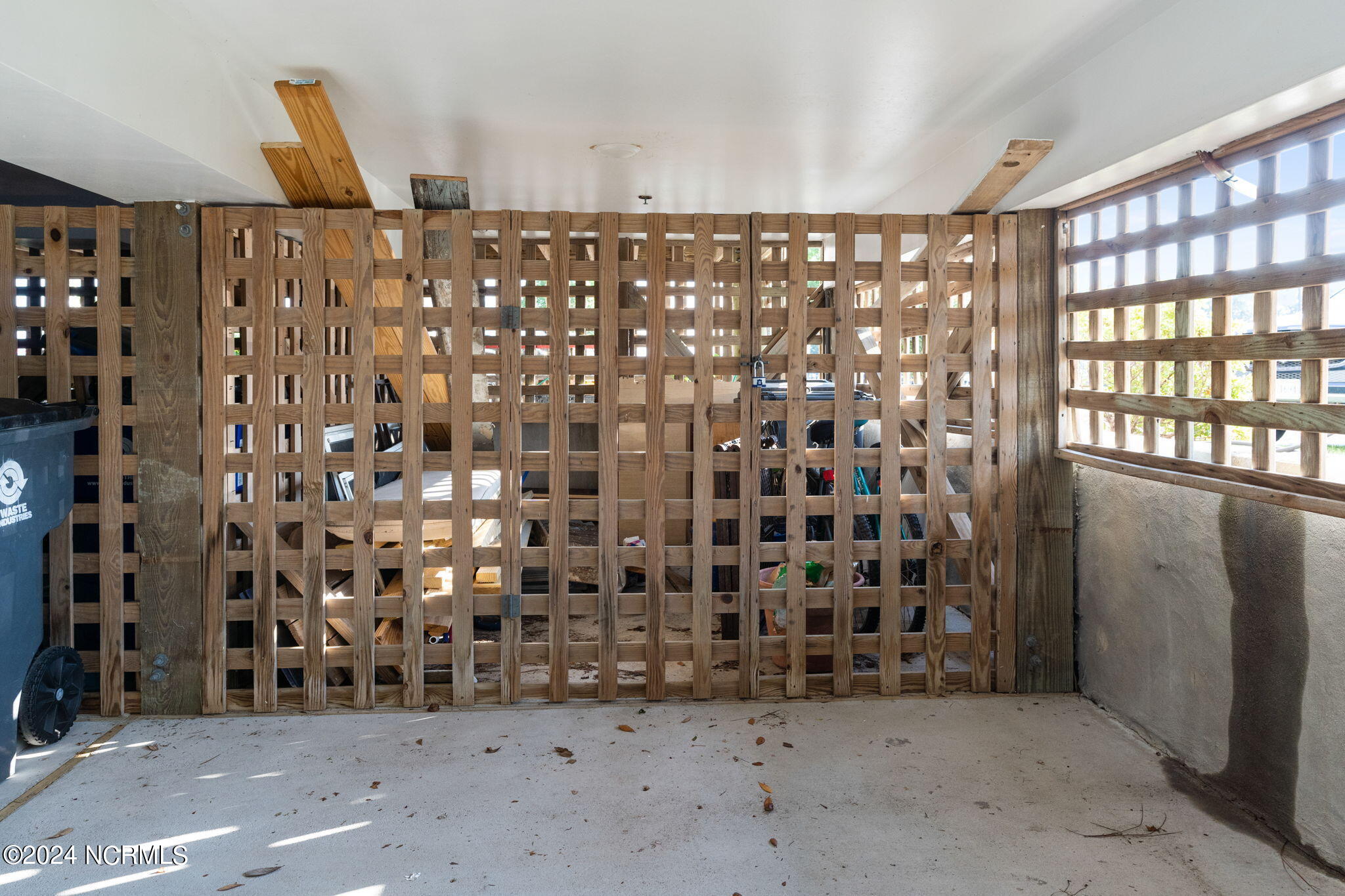 600 W Brunswick Street, 1 & 2