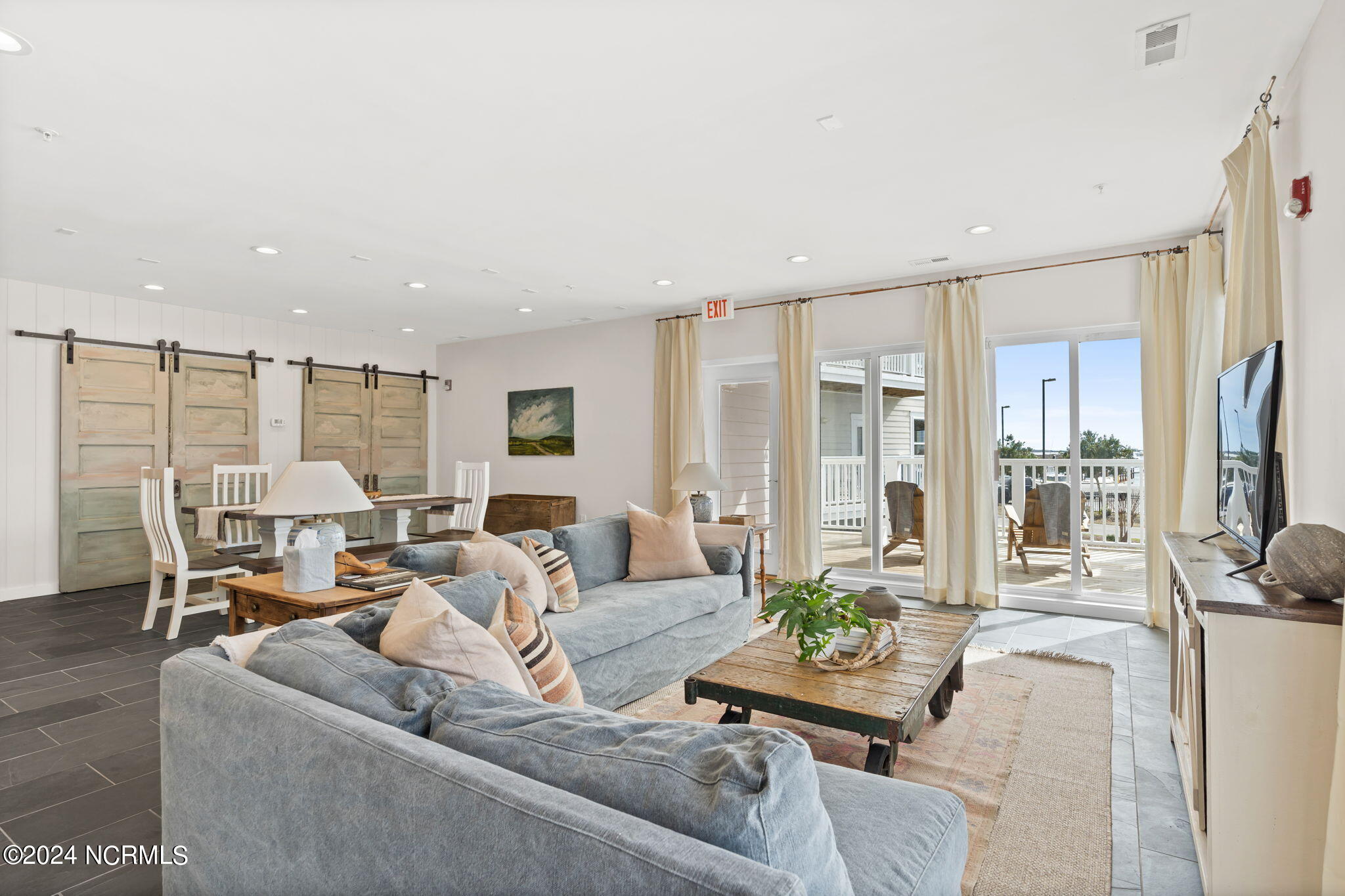 600 W Brunswick Street, 1 & 2