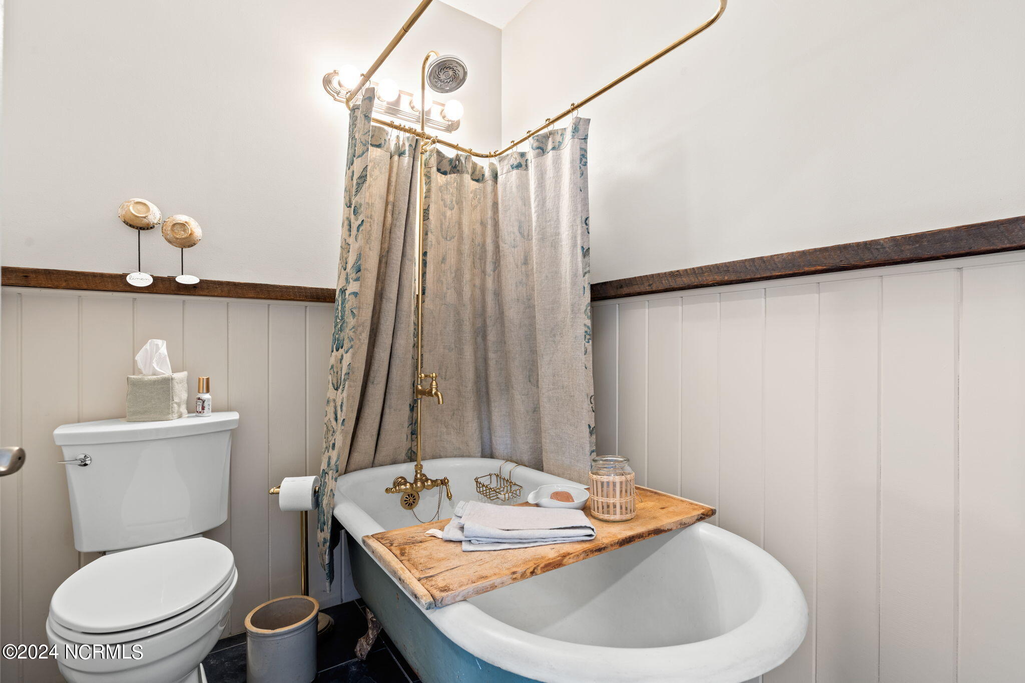 600 W Brunswick Street, 1 & 2