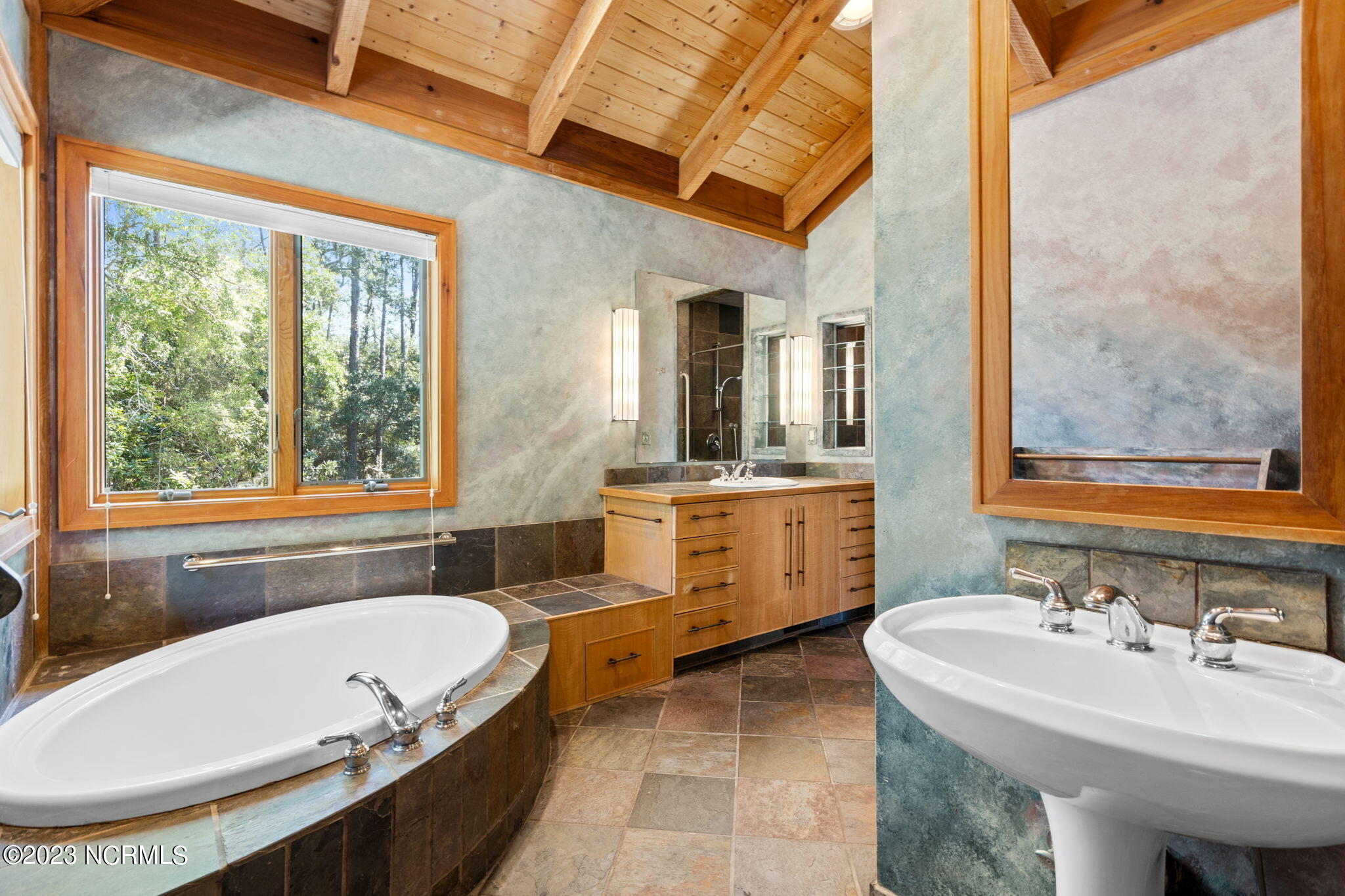 5900 Dutchman Creek Road