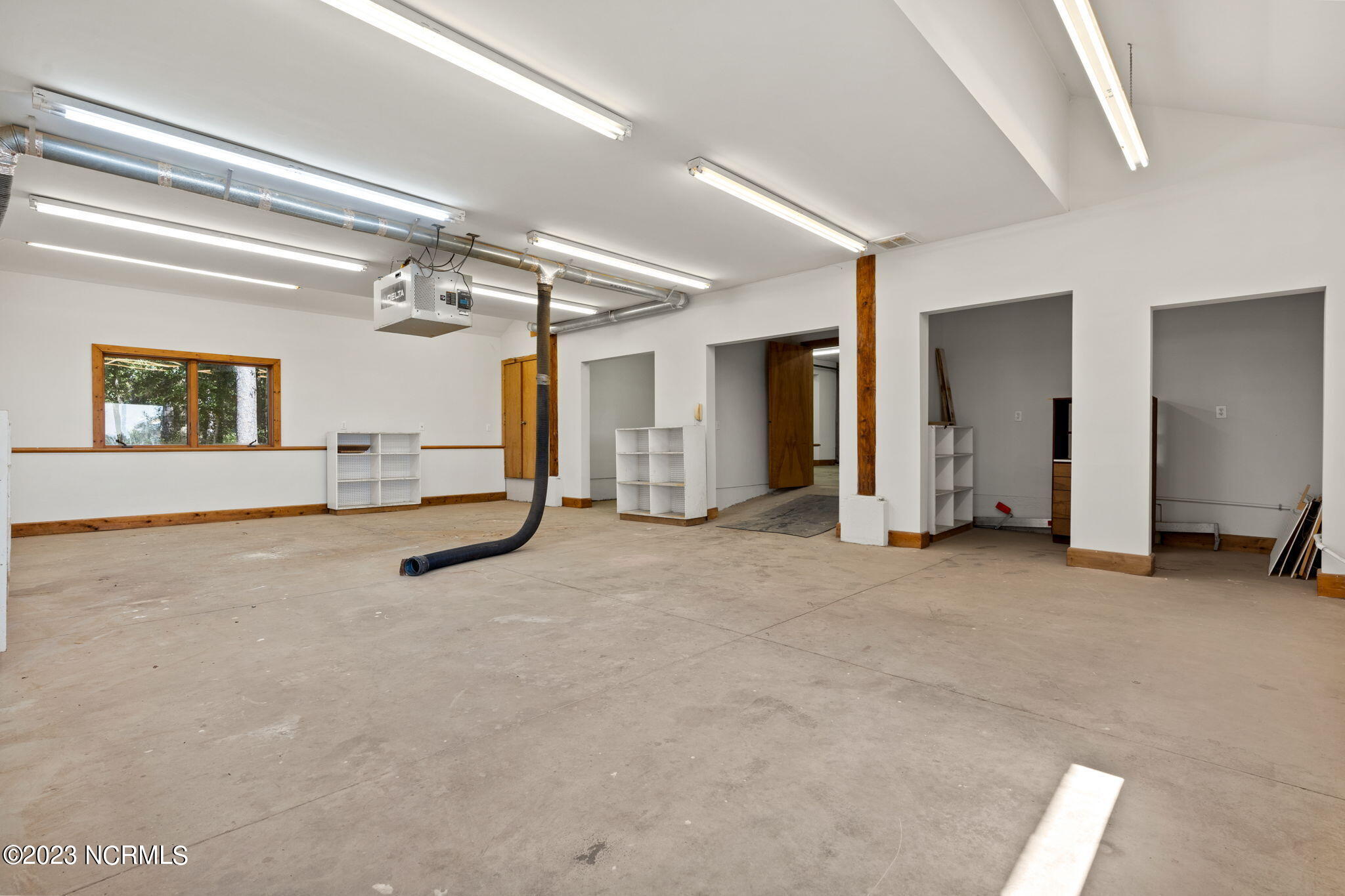 5900 Dutchman Creek Road