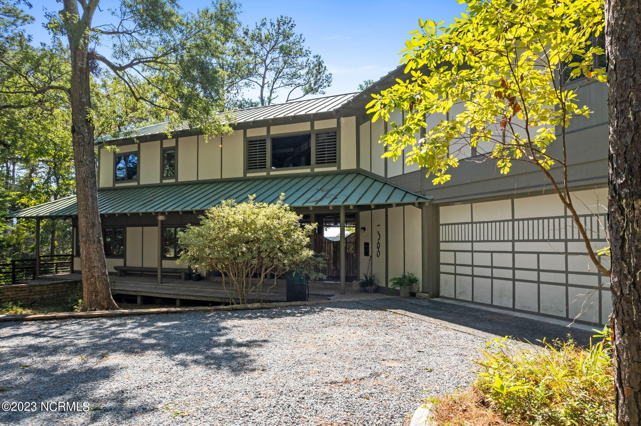 5900 Dutchman Creek Road