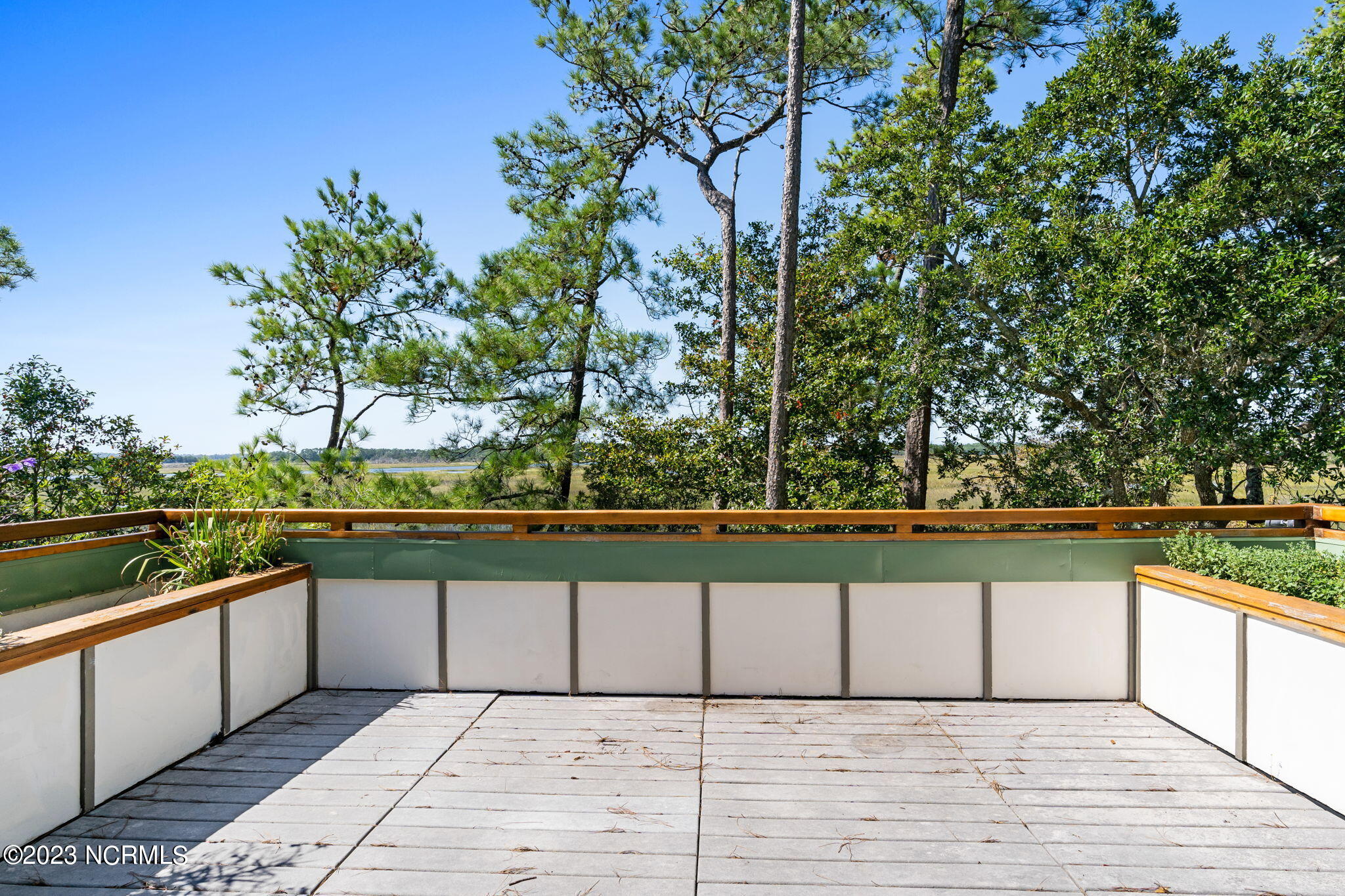 5900 Dutchman Creek Road