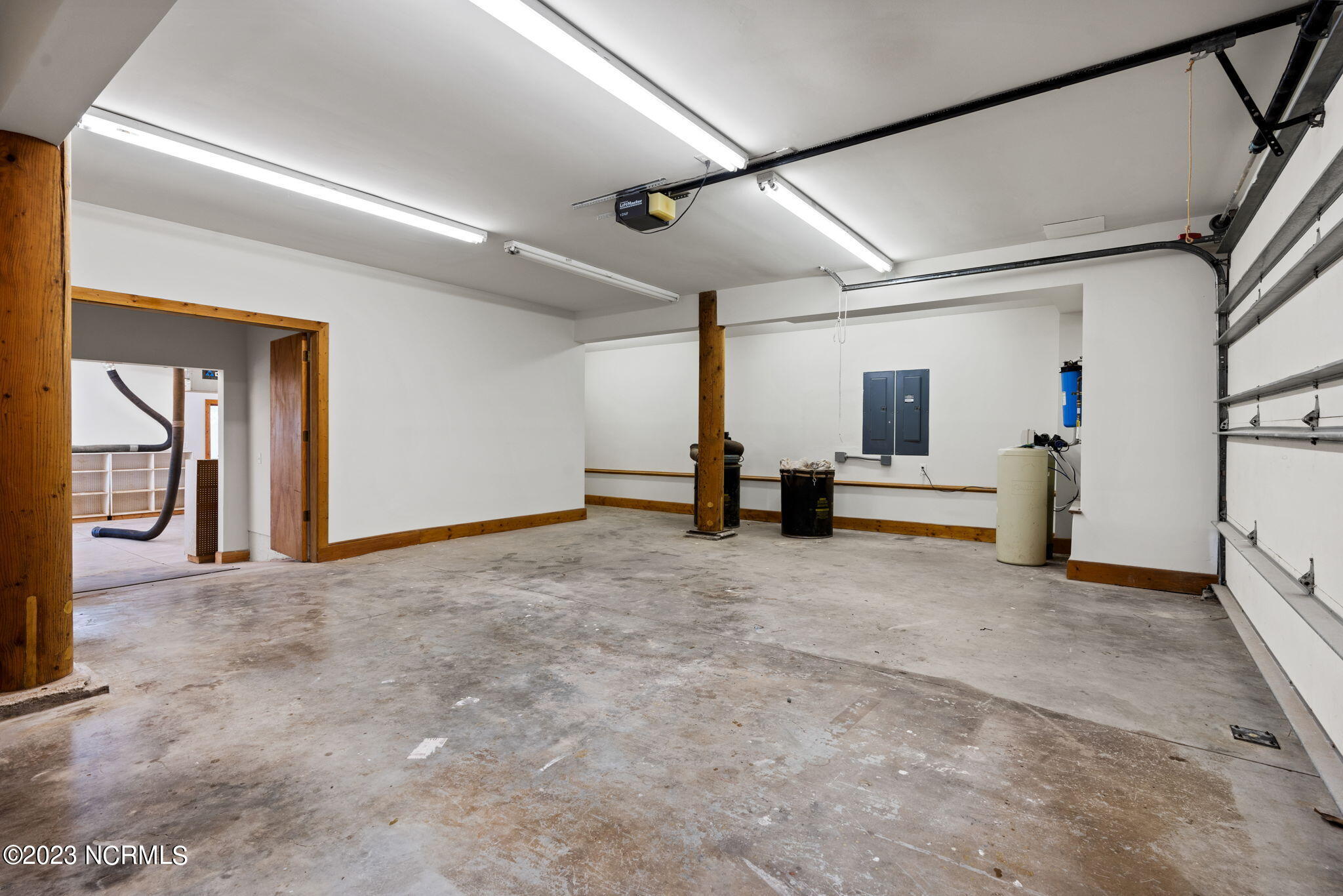 5900 Dutchman Creek Road