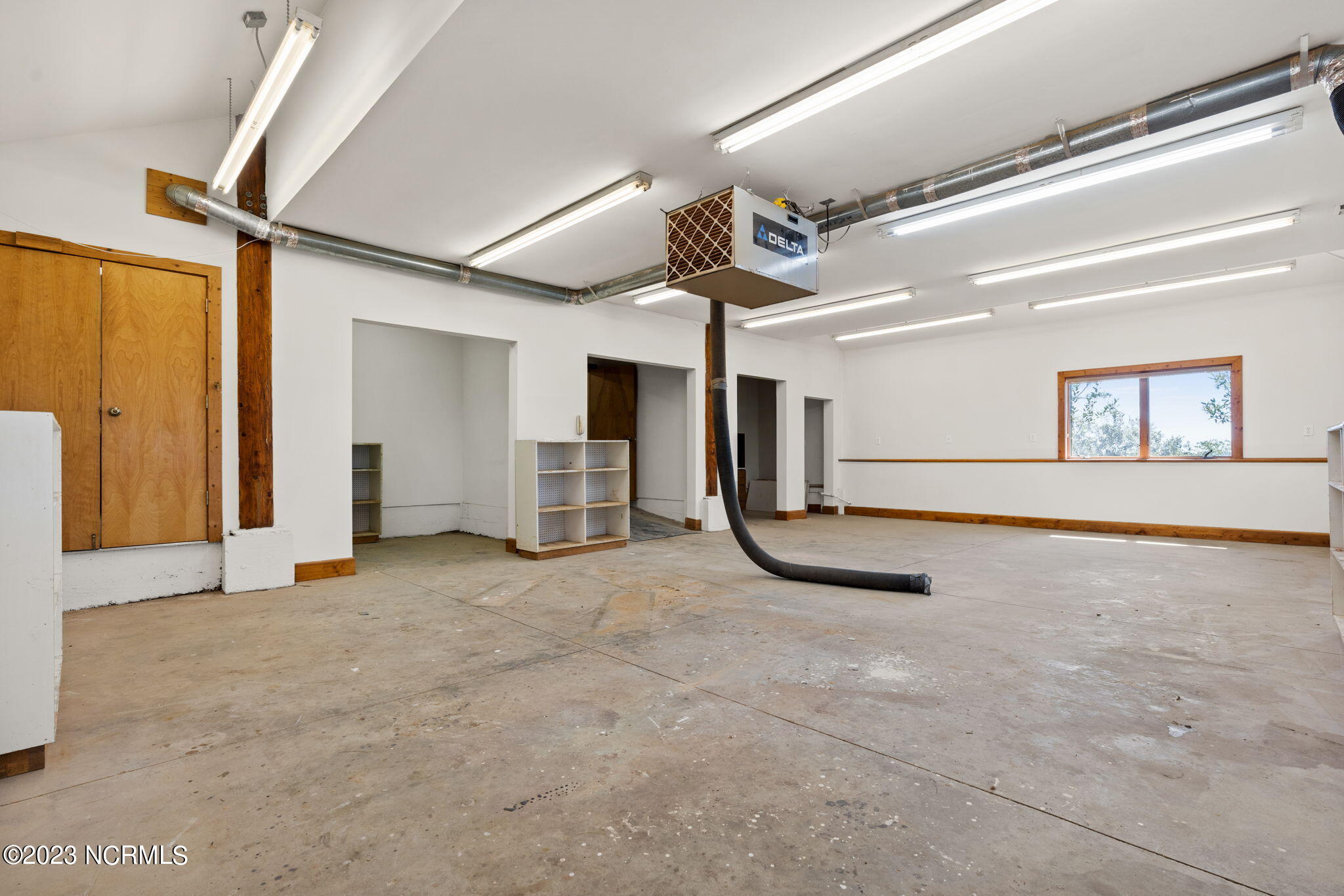 5900 Dutchman Creek Road