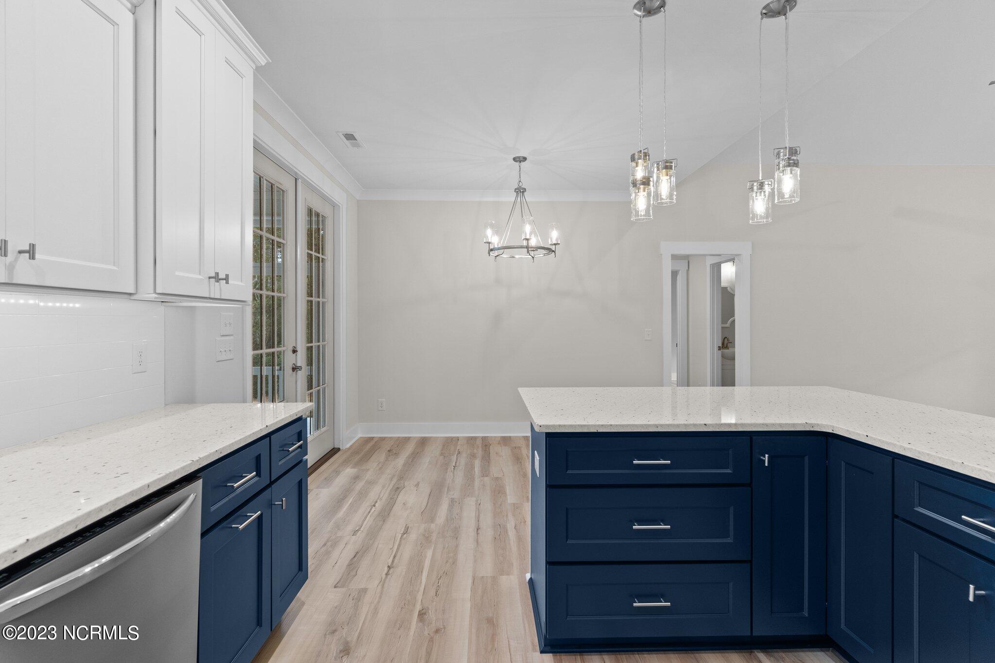 3177 Island Drive SE