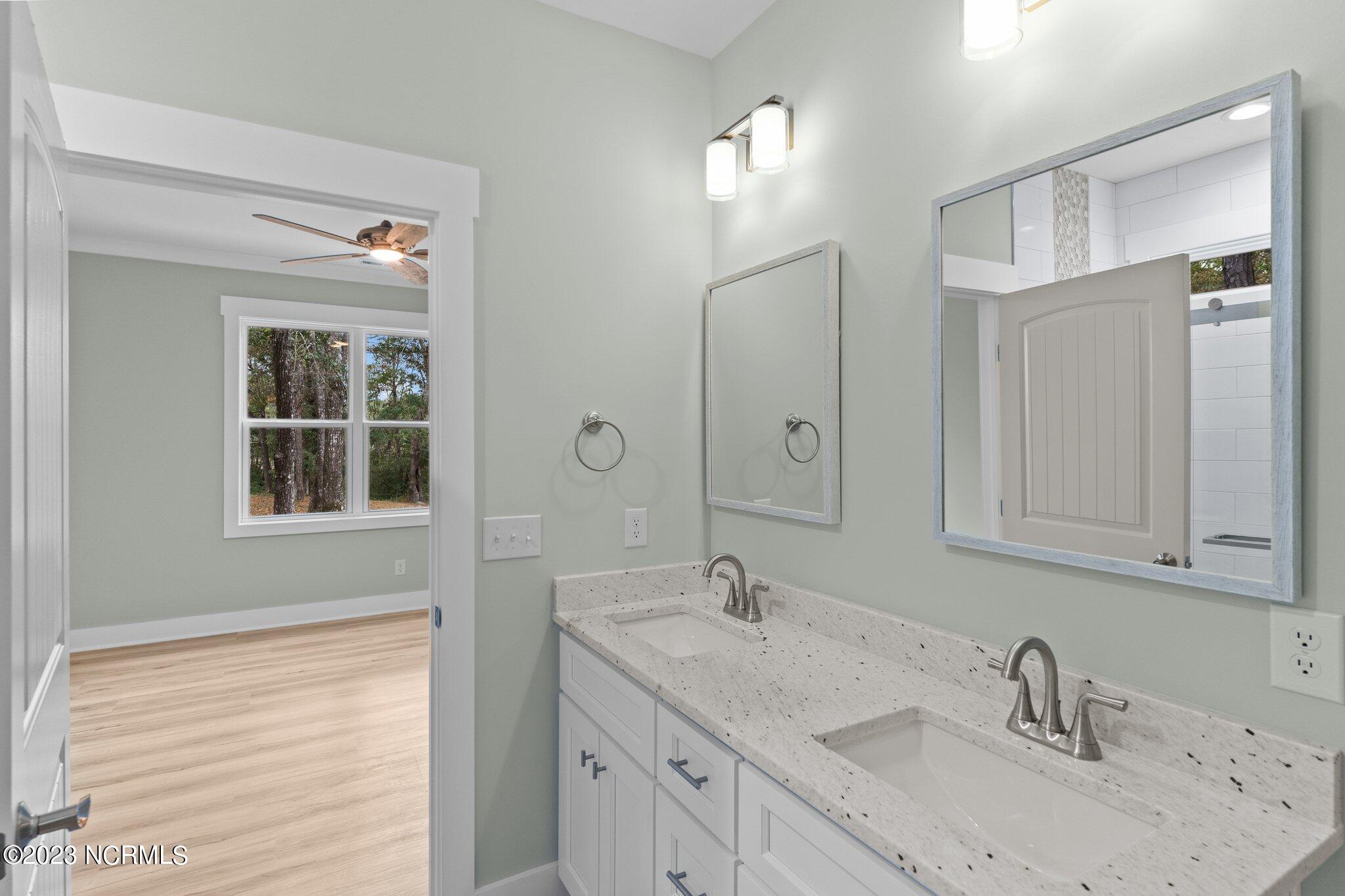 3177 Island Drive SE