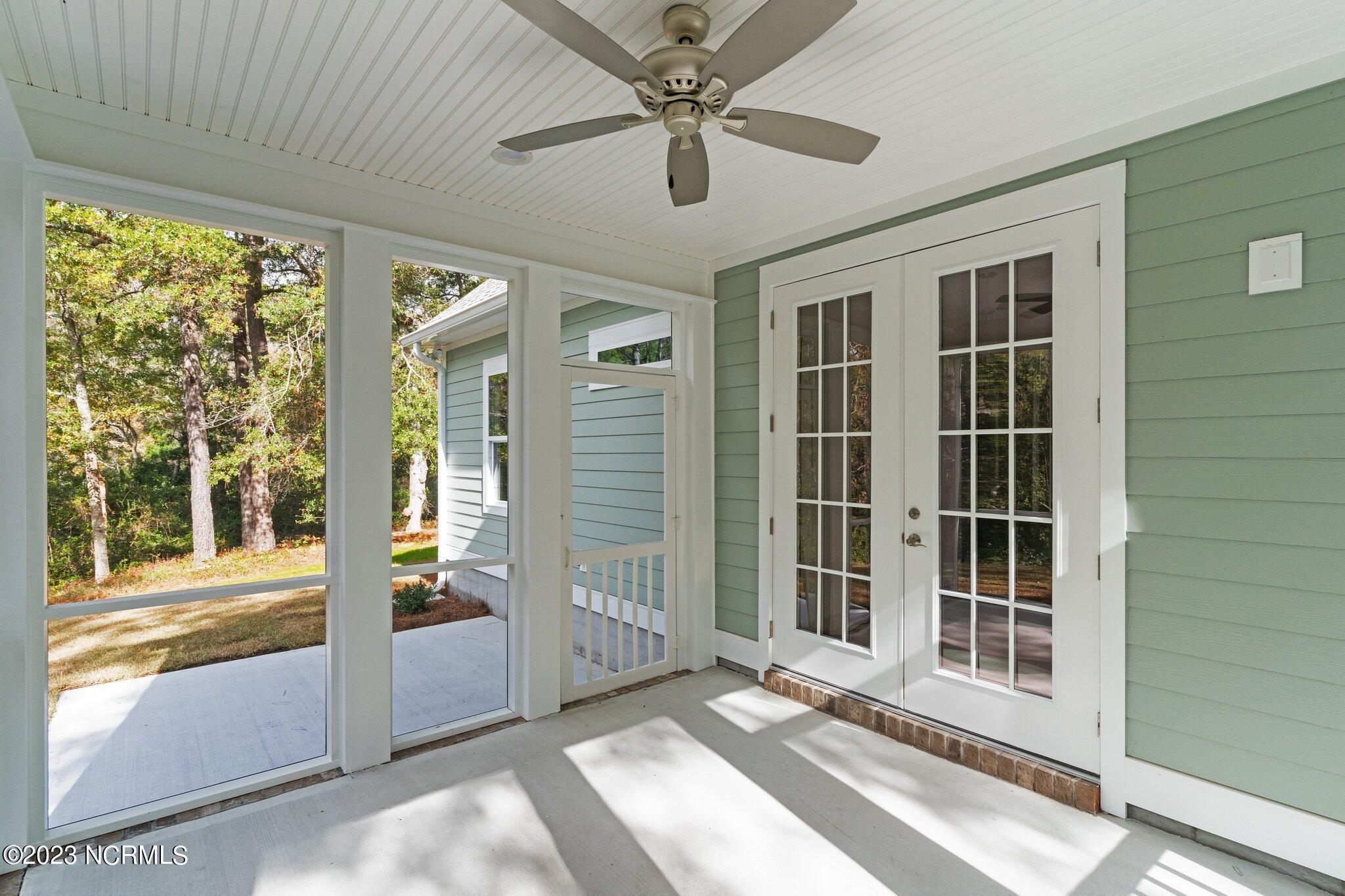 3177 Island Drive SE