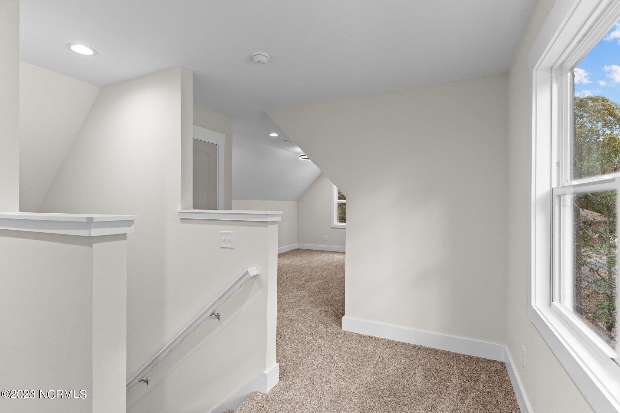 3177 Island Drive SE