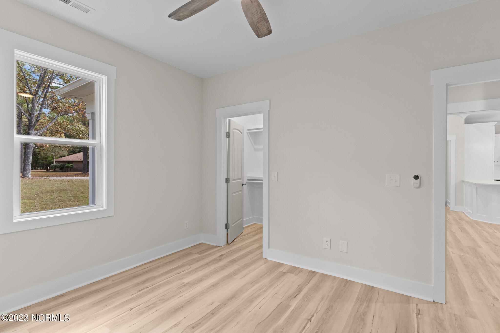 3177 Island Drive SE