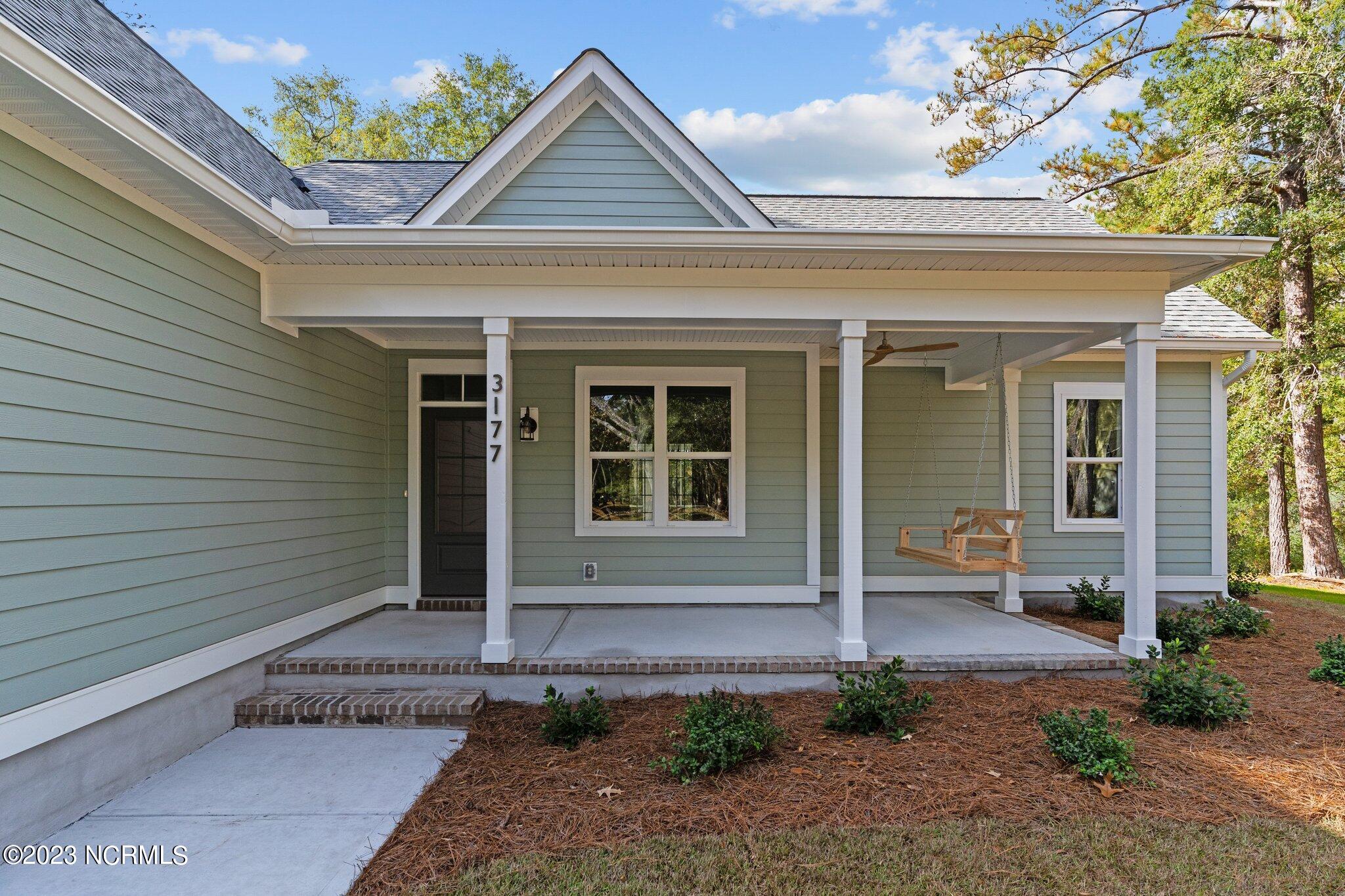 3177 Island Drive SE