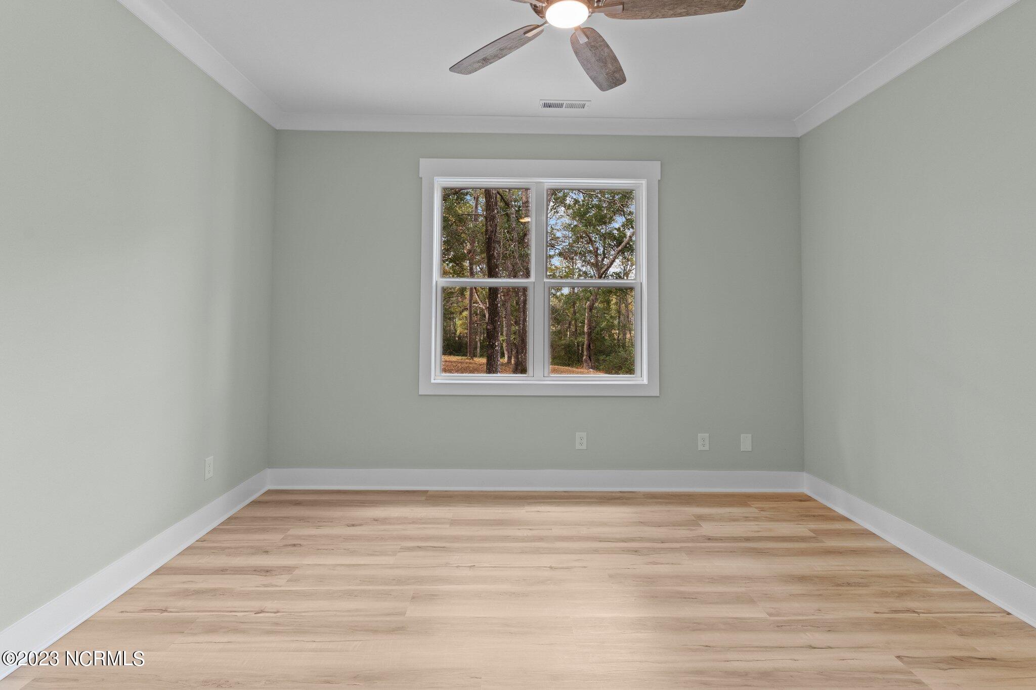 3177 Island Drive SE