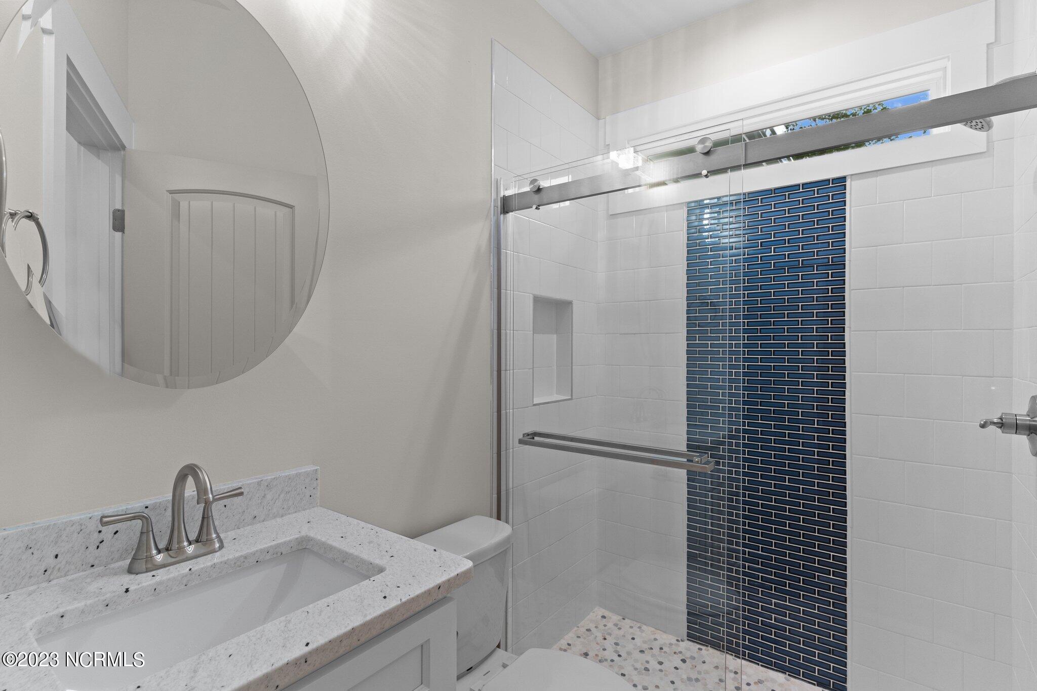 3177 Island Drive SE