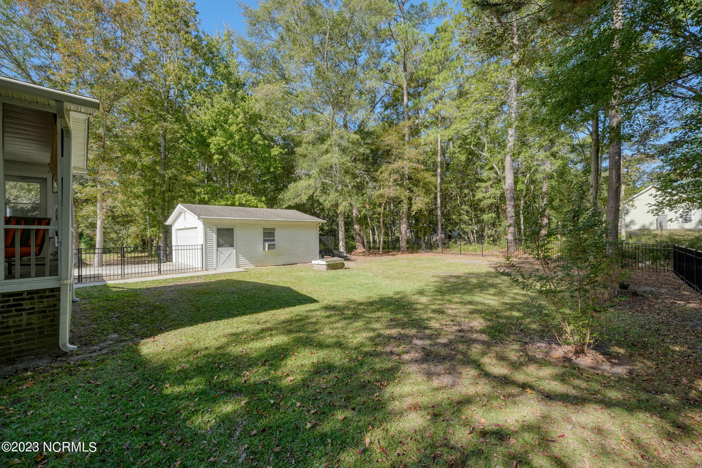 674 Beachwood Drive SE