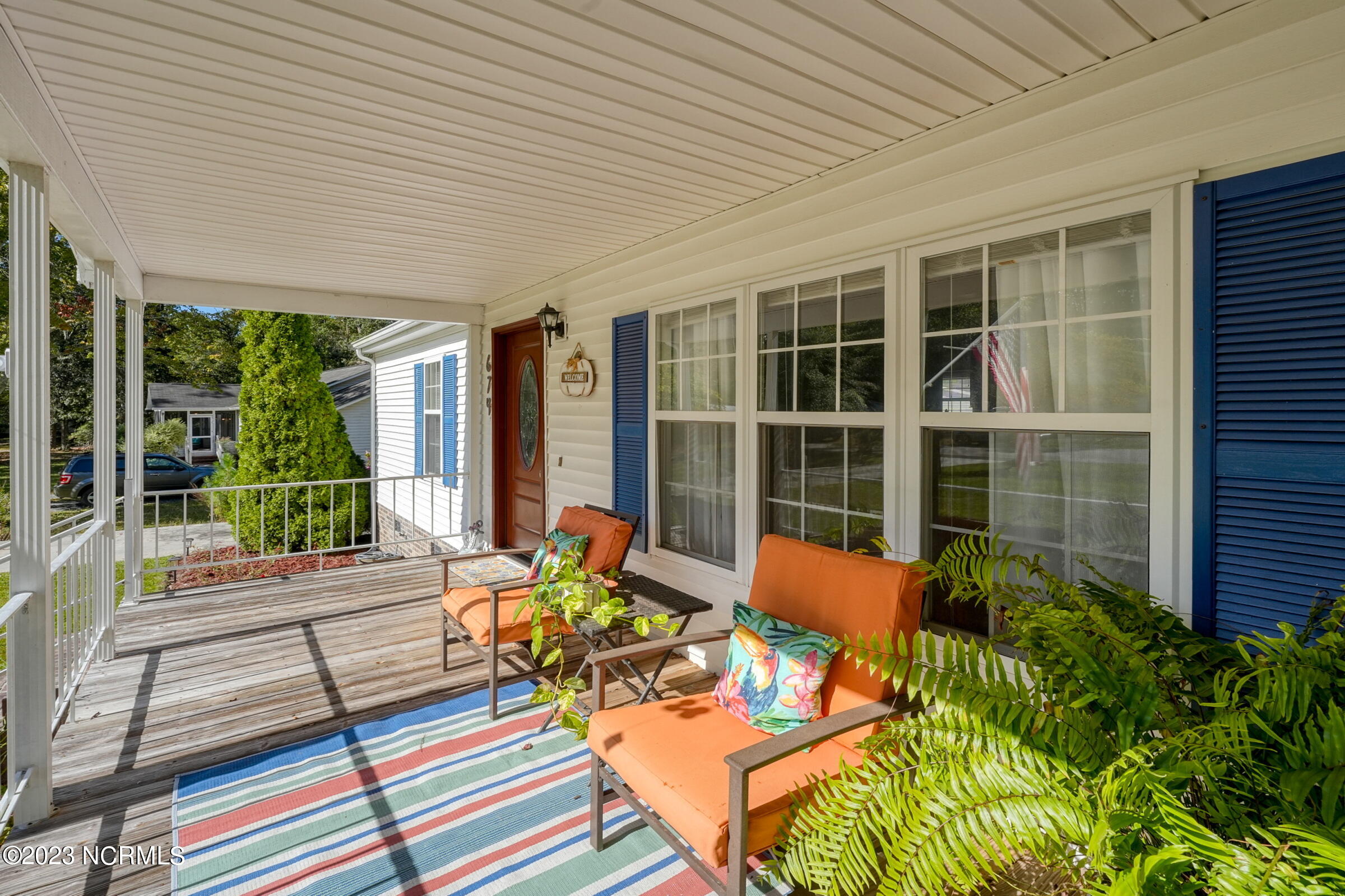 674 Beachwood Drive SE