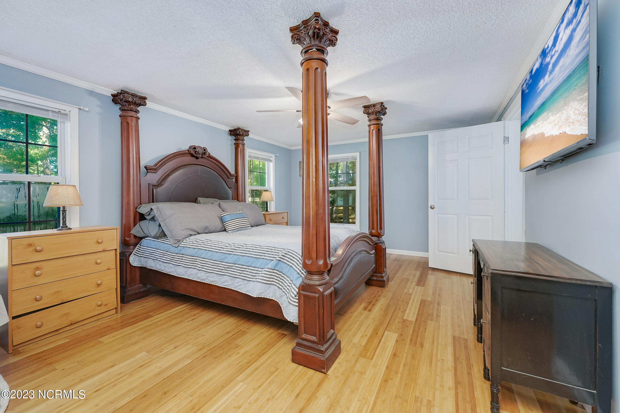 674 Beachwood Drive SE