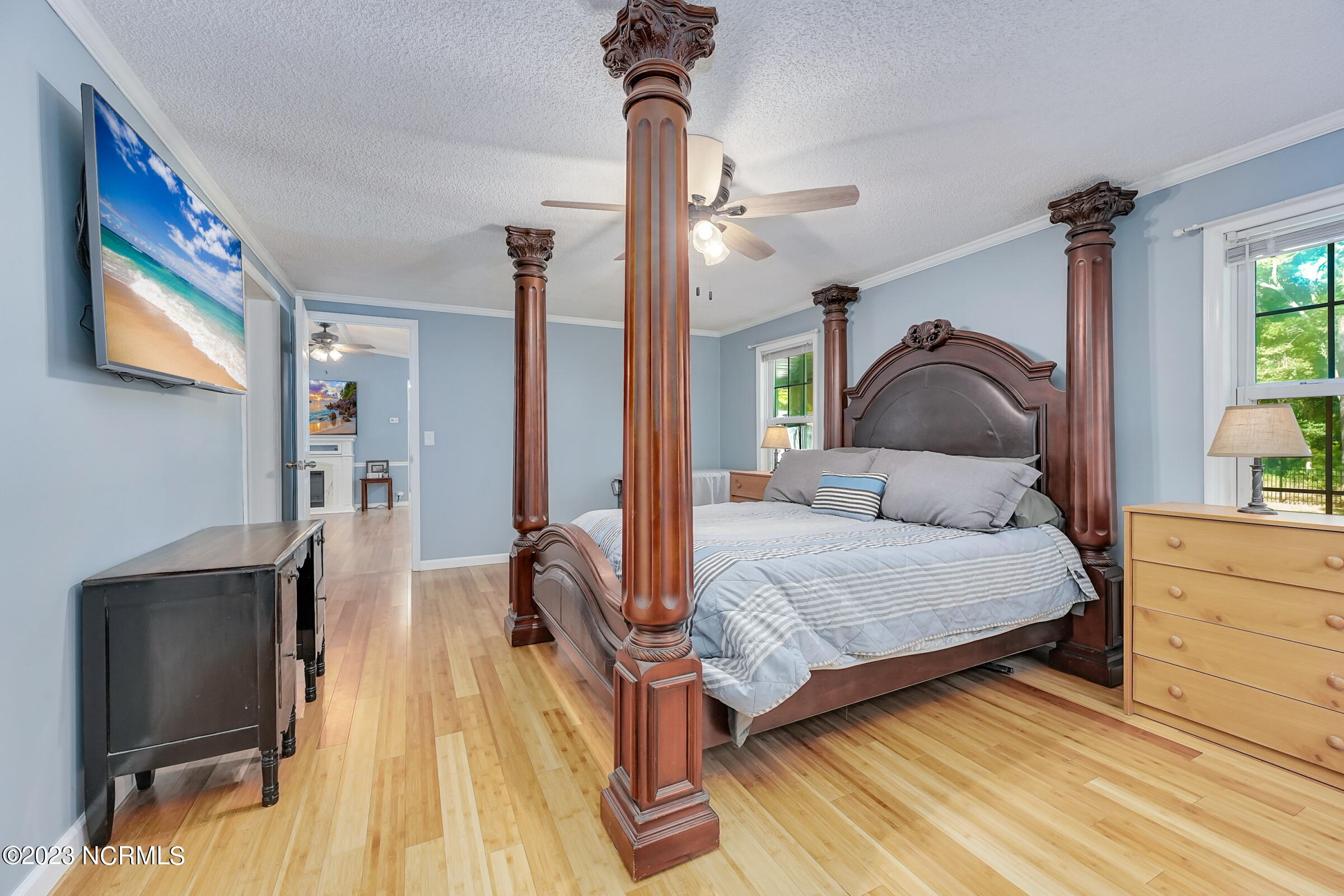 674 Beachwood Drive SE