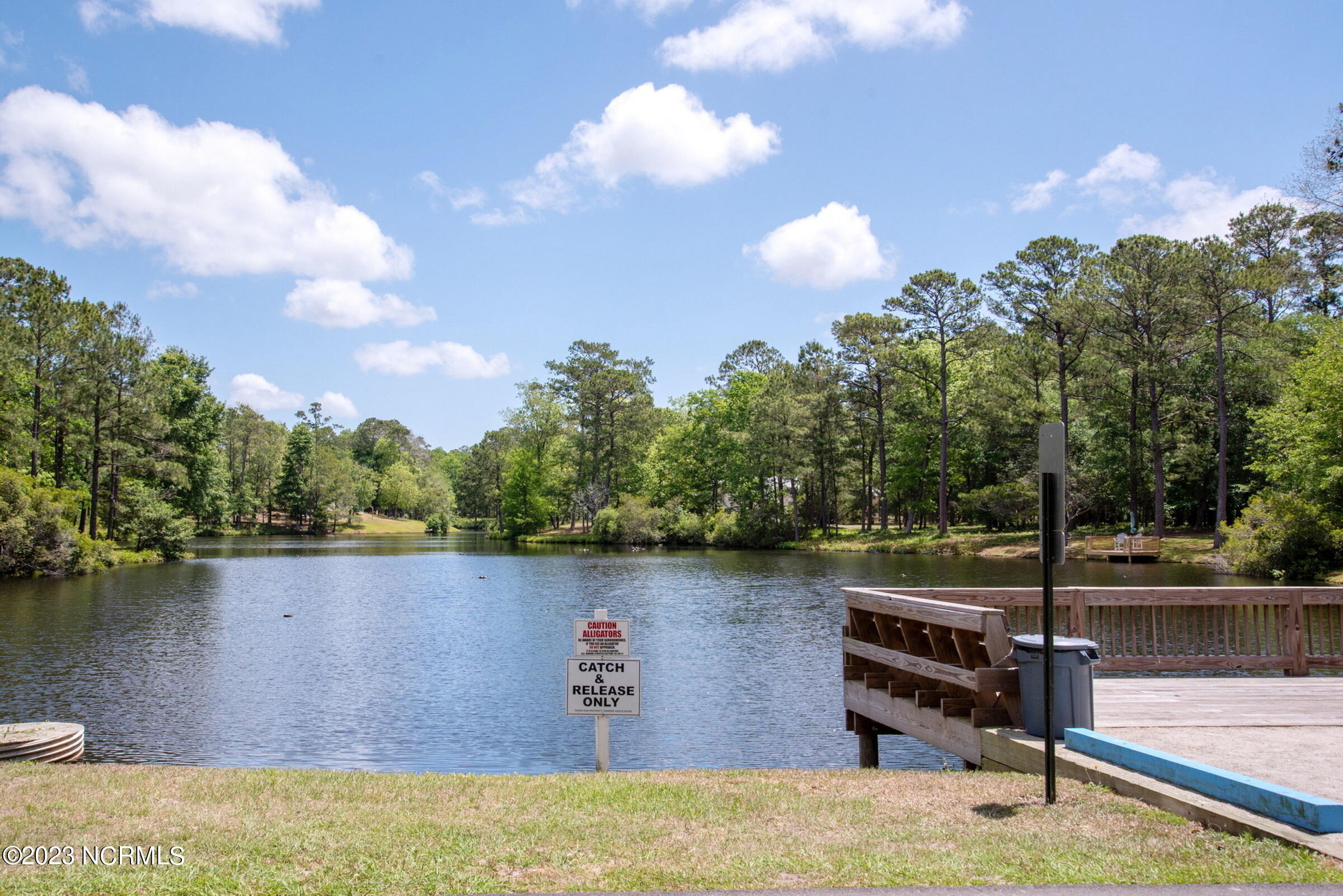 674 Beachwood Drive SE