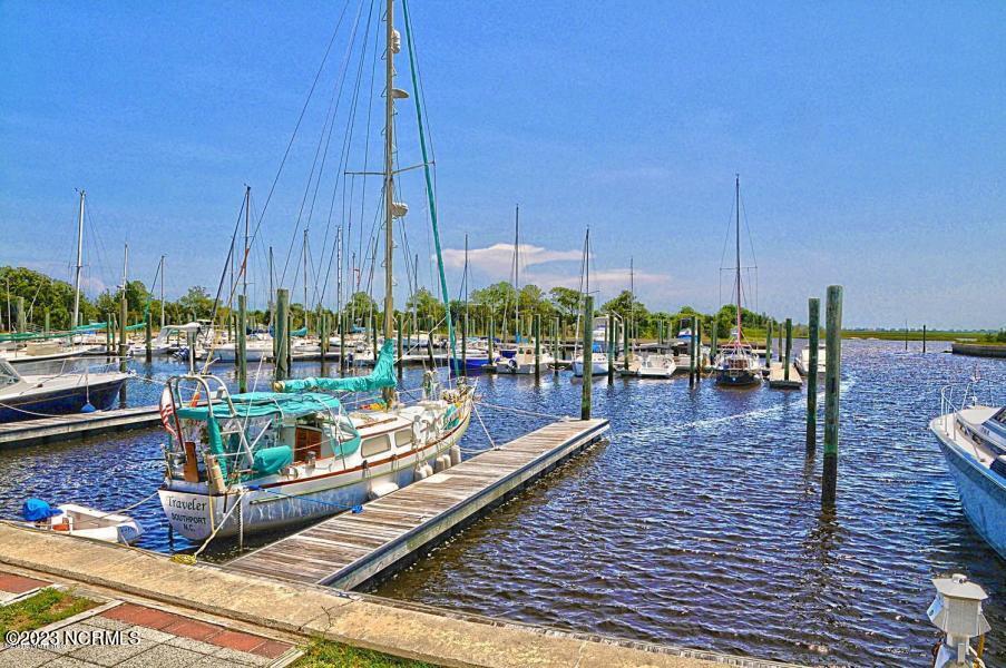 673 47 Carolina Bay Court