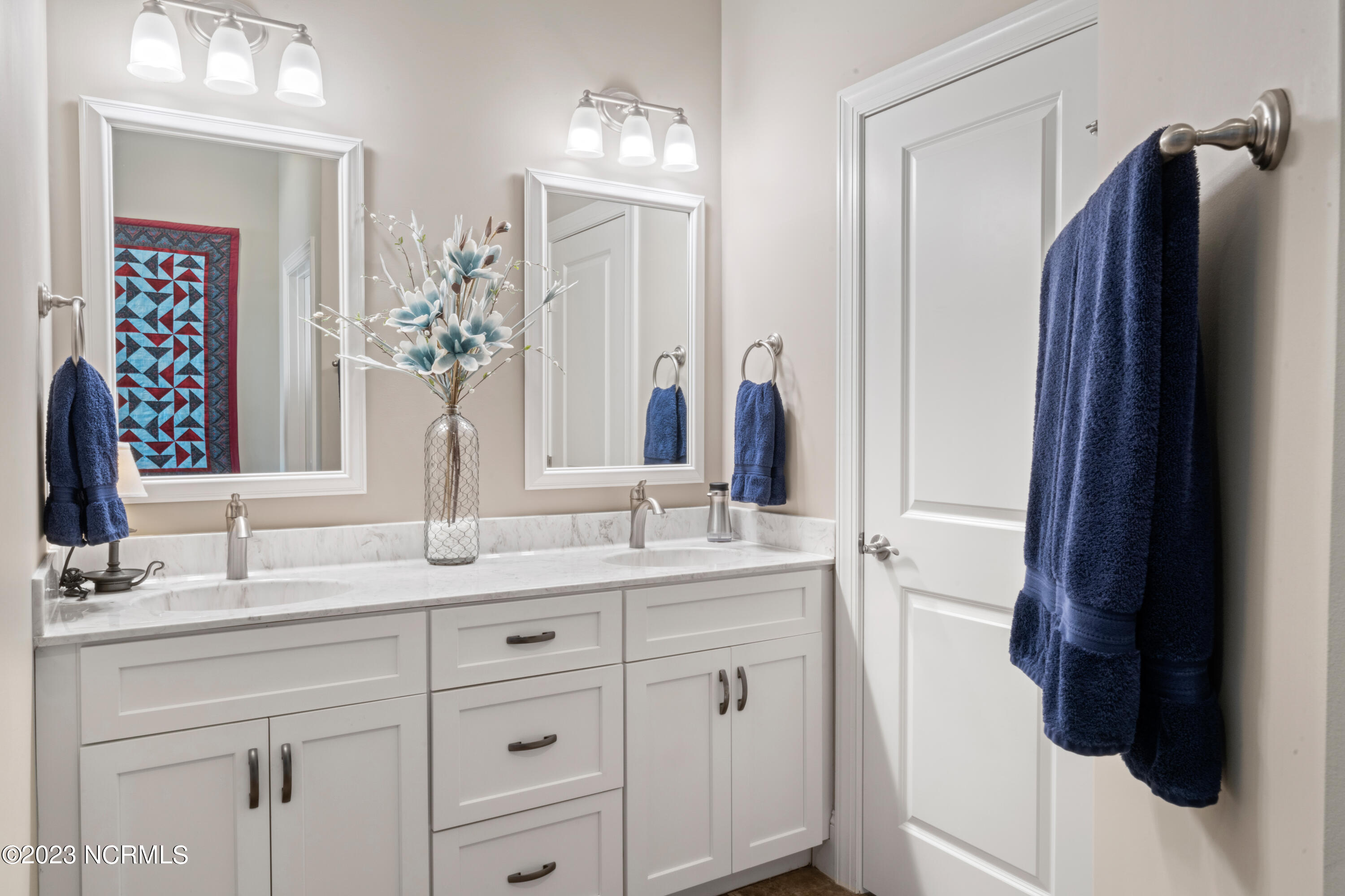 2926 Moorings Way SE