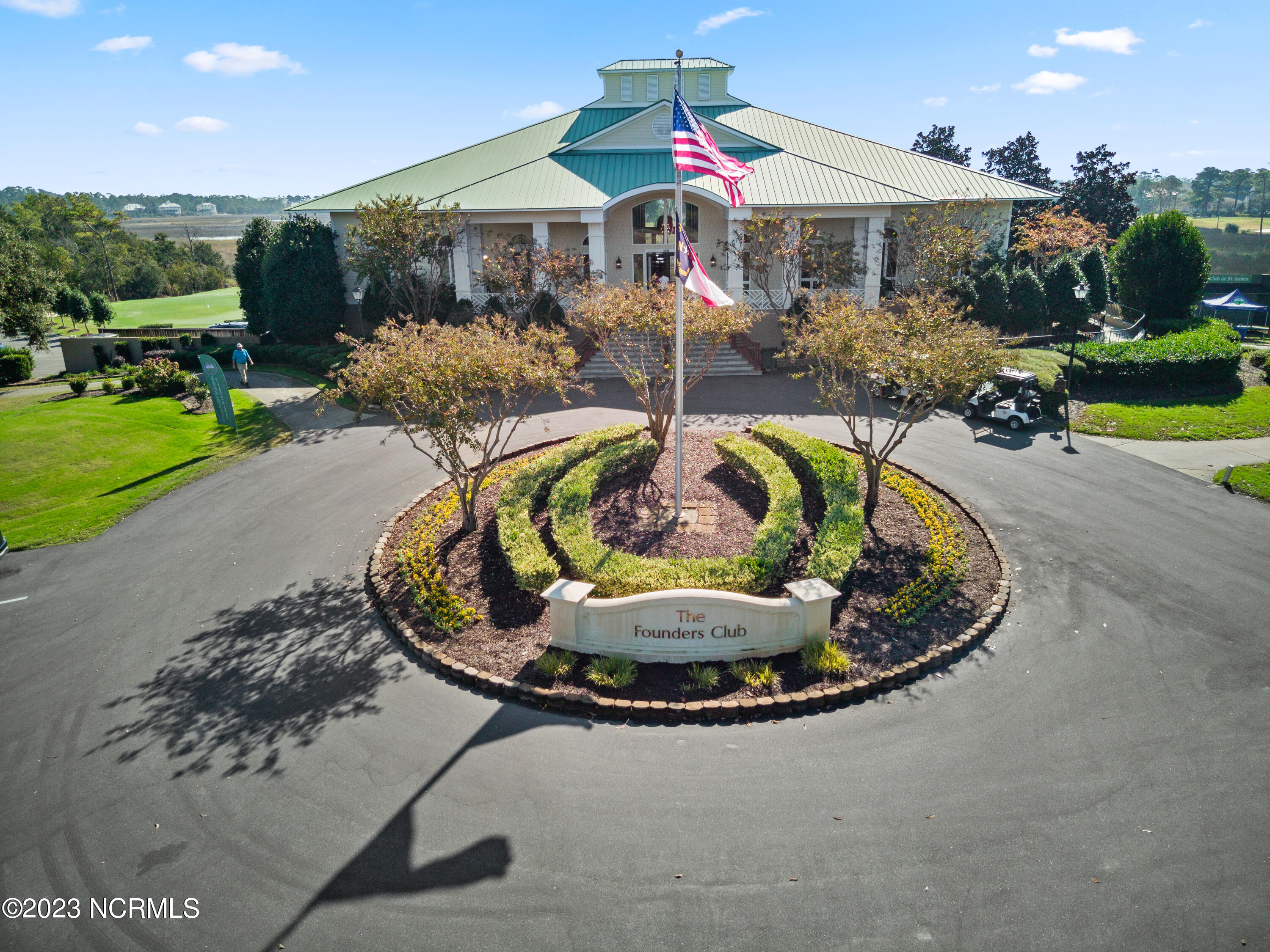 2926 Moorings Way SE